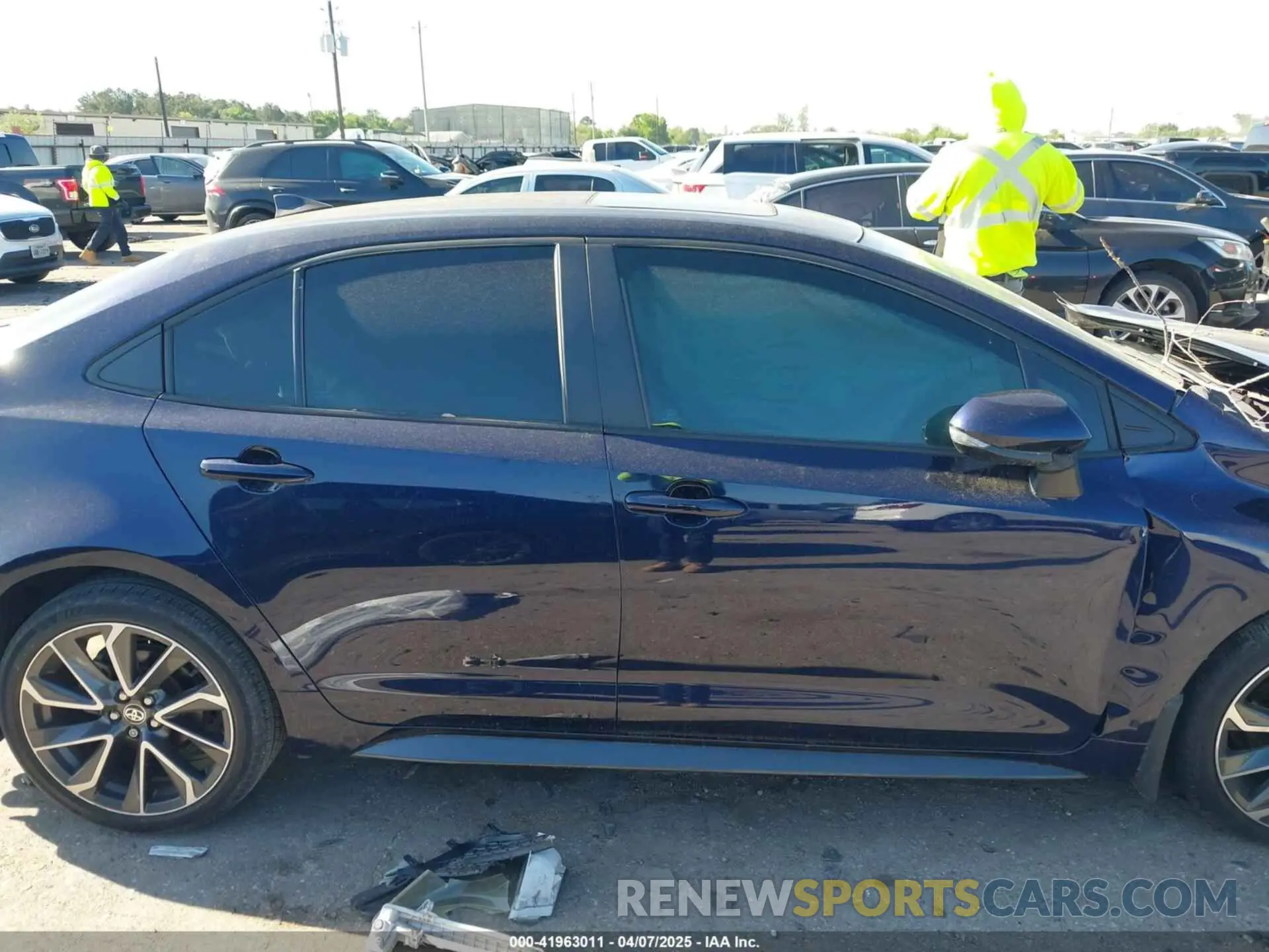 13 fotografías del automóvil dañado 5YFT4RCE7LP010192 TOYOTA COROLLA 2020