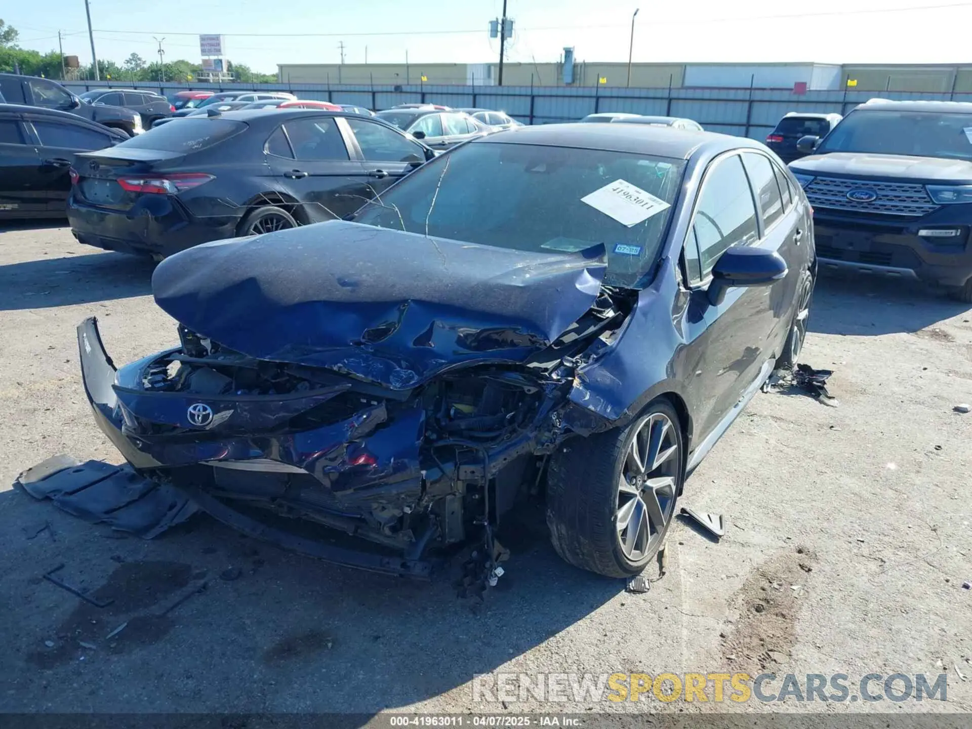 2 fotografías del automóvil dañado 5YFT4RCE7LP010192 TOYOTA COROLLA 2020