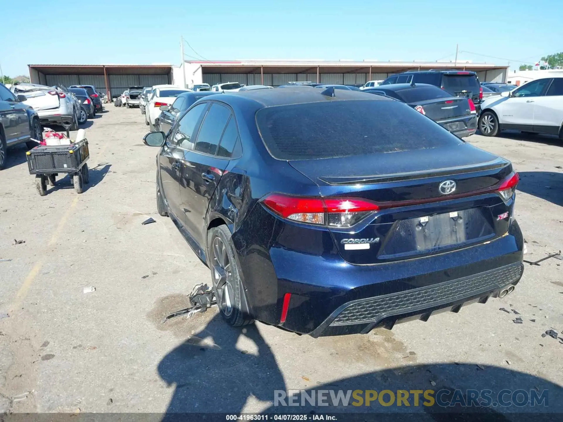 3 fotografías del automóvil dañado 5YFT4RCE7LP010192 TOYOTA COROLLA 2020