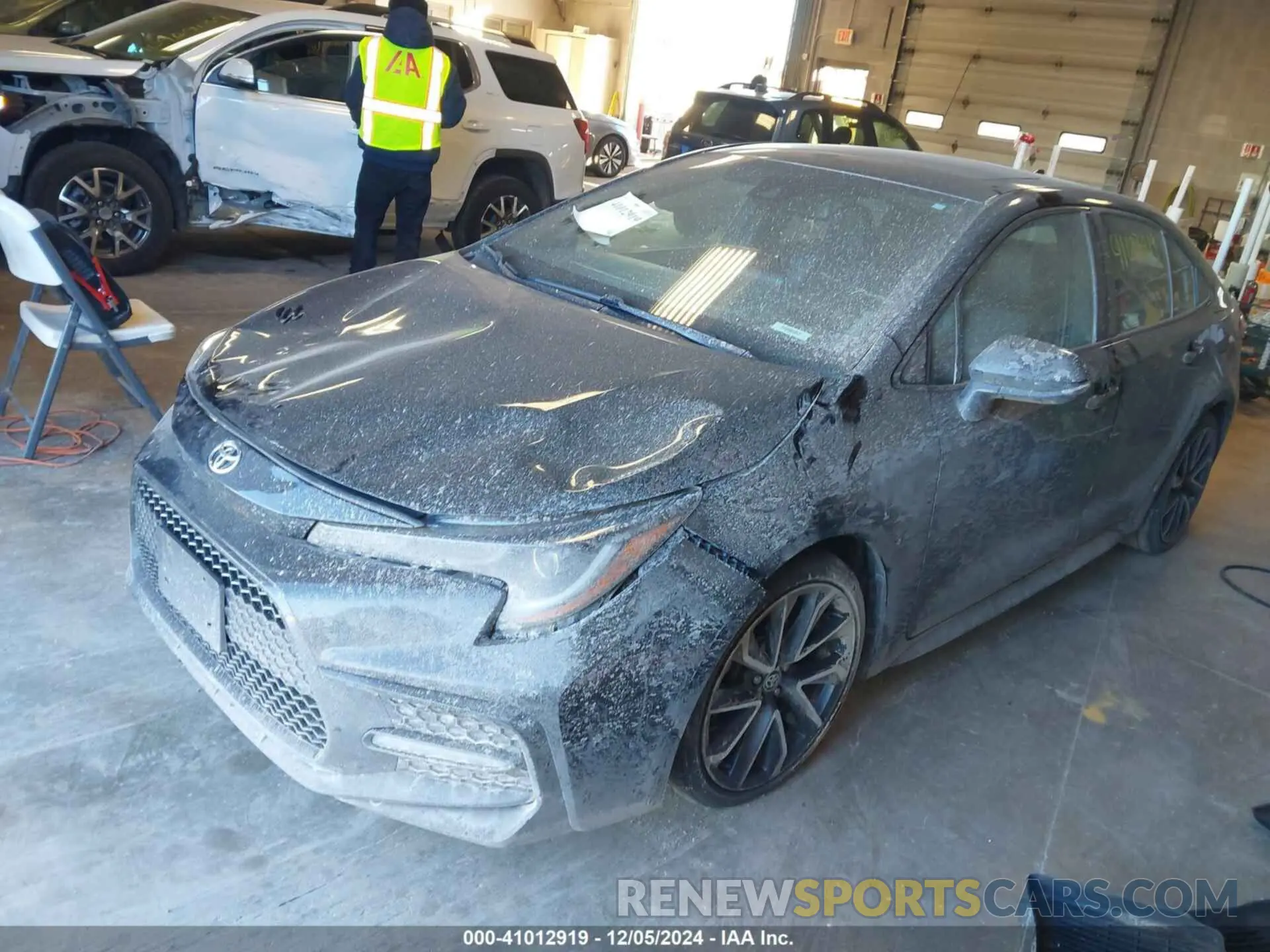 2 fotografías del automóvil dañado 5YFT4RCE7LP047856 TOYOTA COROLLA 2020