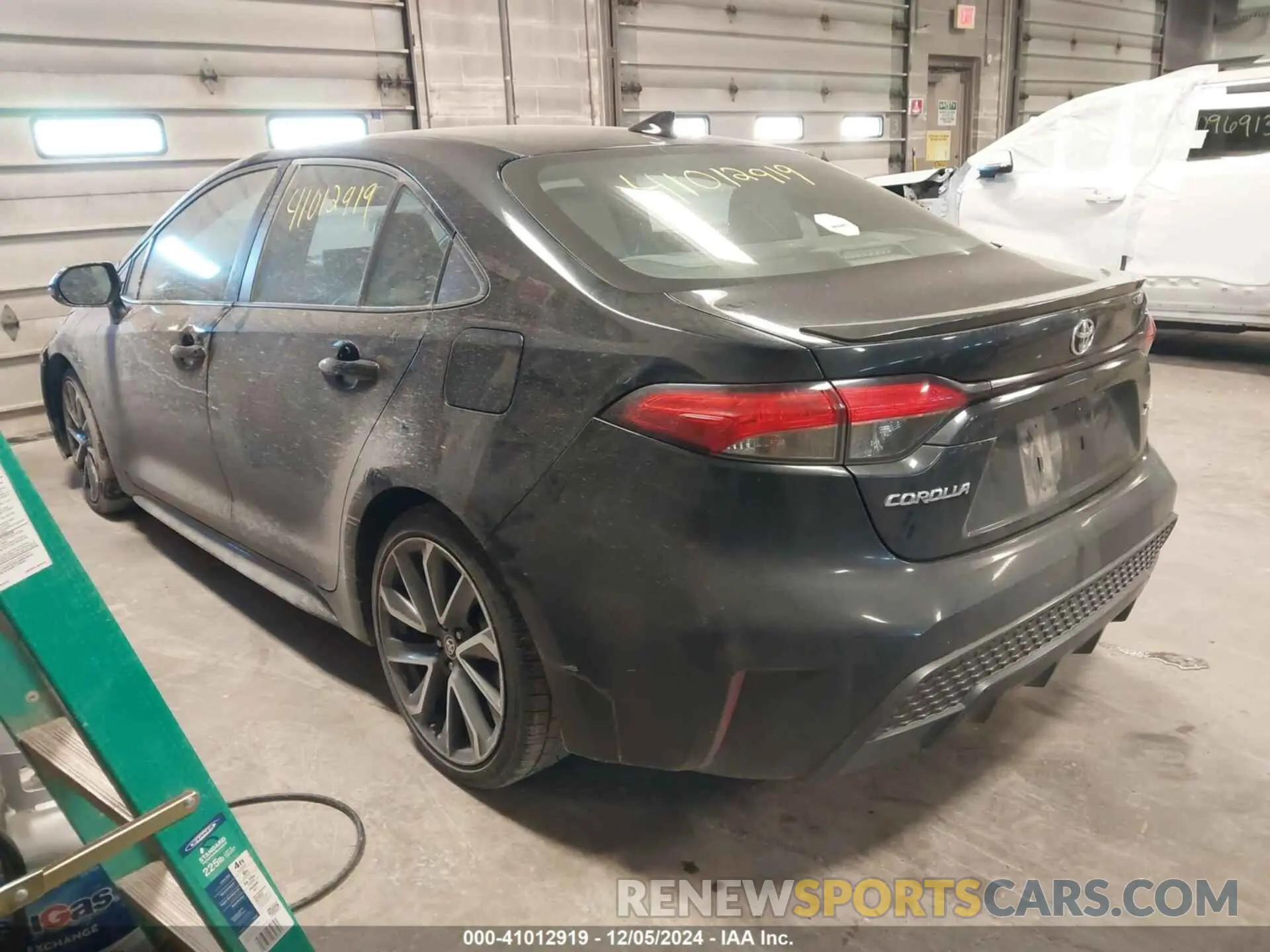 3 fotografías del automóvil dañado 5YFT4RCE7LP047856 TOYOTA COROLLA 2020