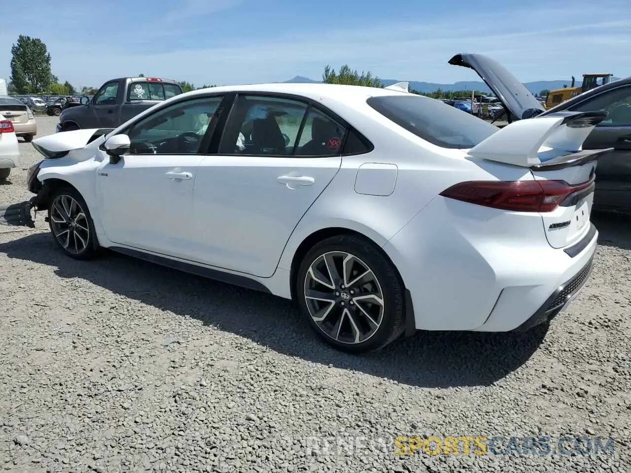2 fotografías del automóvil dañado 5YFT4RCE7LP054113 TOYOTA COROLLA 2020