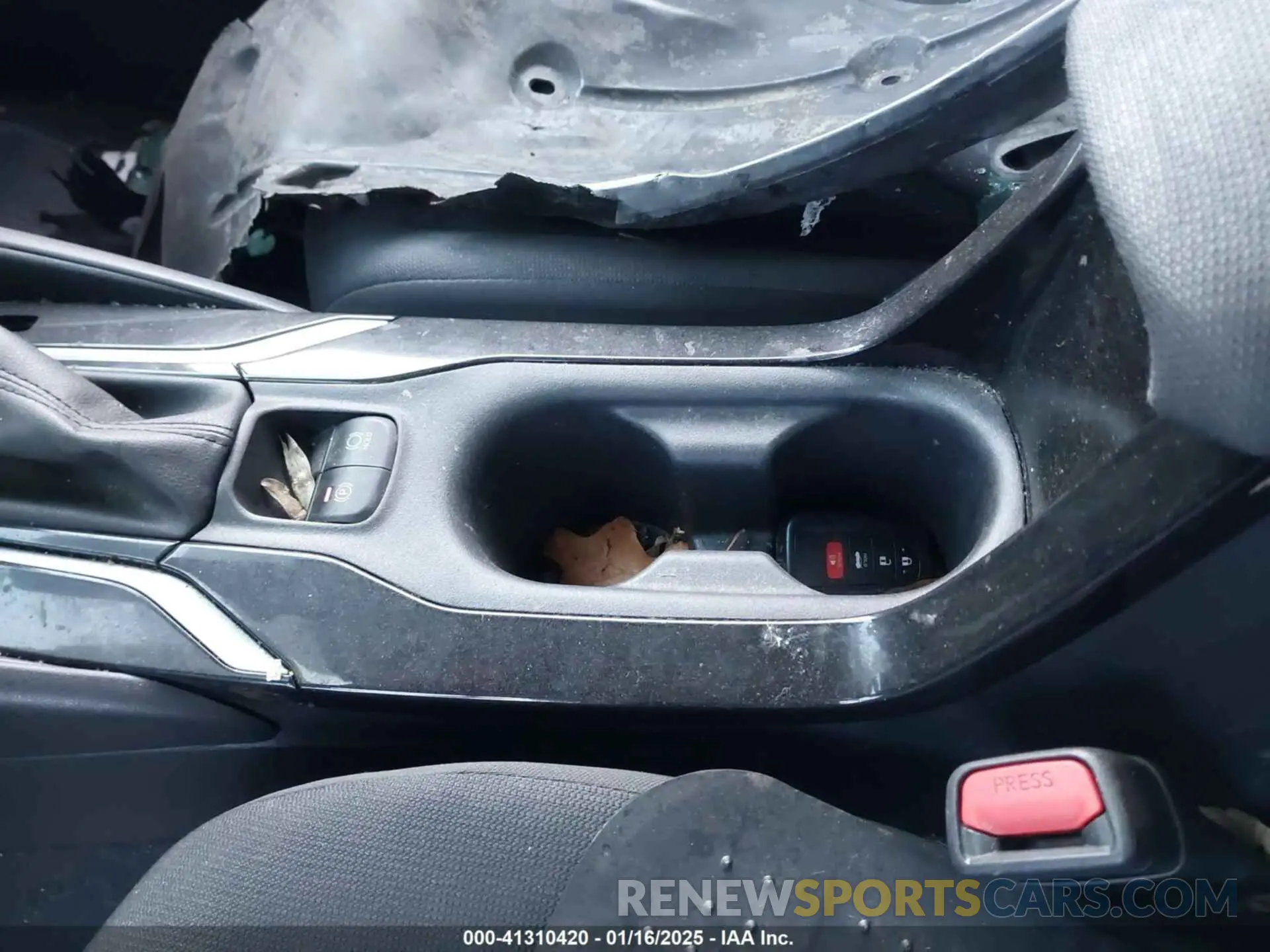 11 fotografías del automóvil dañado 5YFVPRAE7LP081430 TOYOTA COROLLA 2020