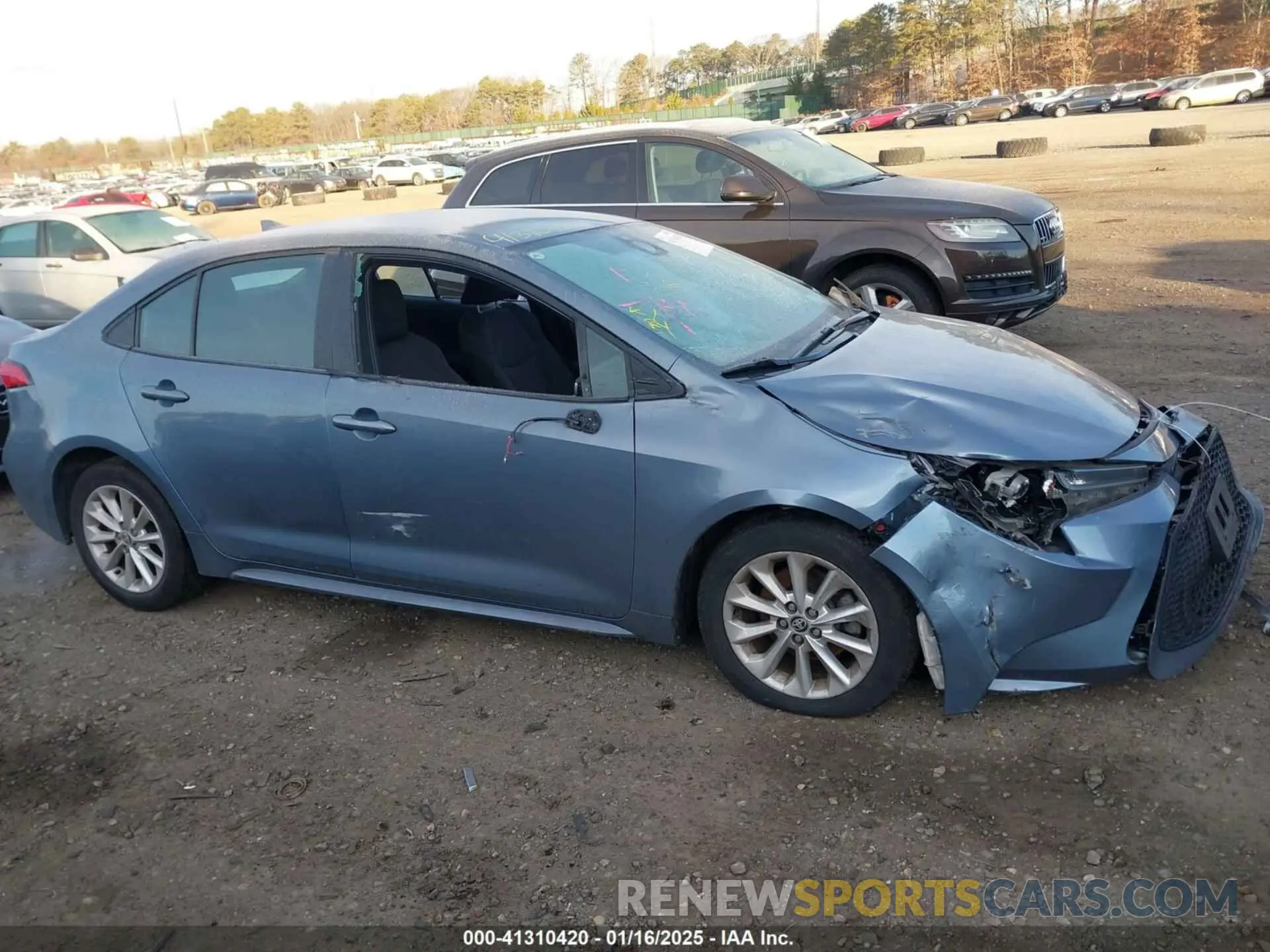 13 fotografías del automóvil dañado 5YFVPRAE7LP081430 TOYOTA COROLLA 2020