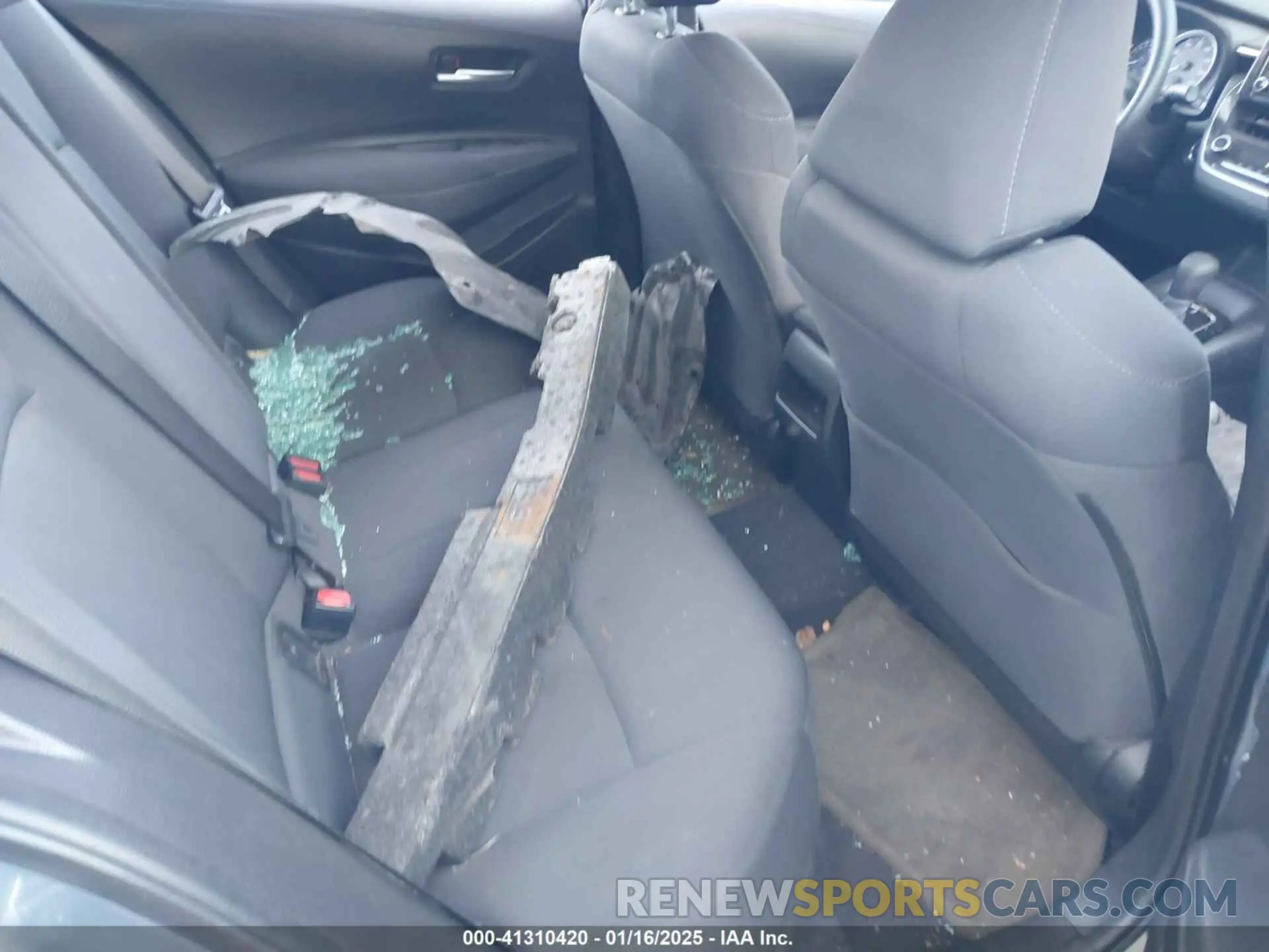 8 fotografías del automóvil dañado 5YFVPRAE7LP081430 TOYOTA COROLLA 2020