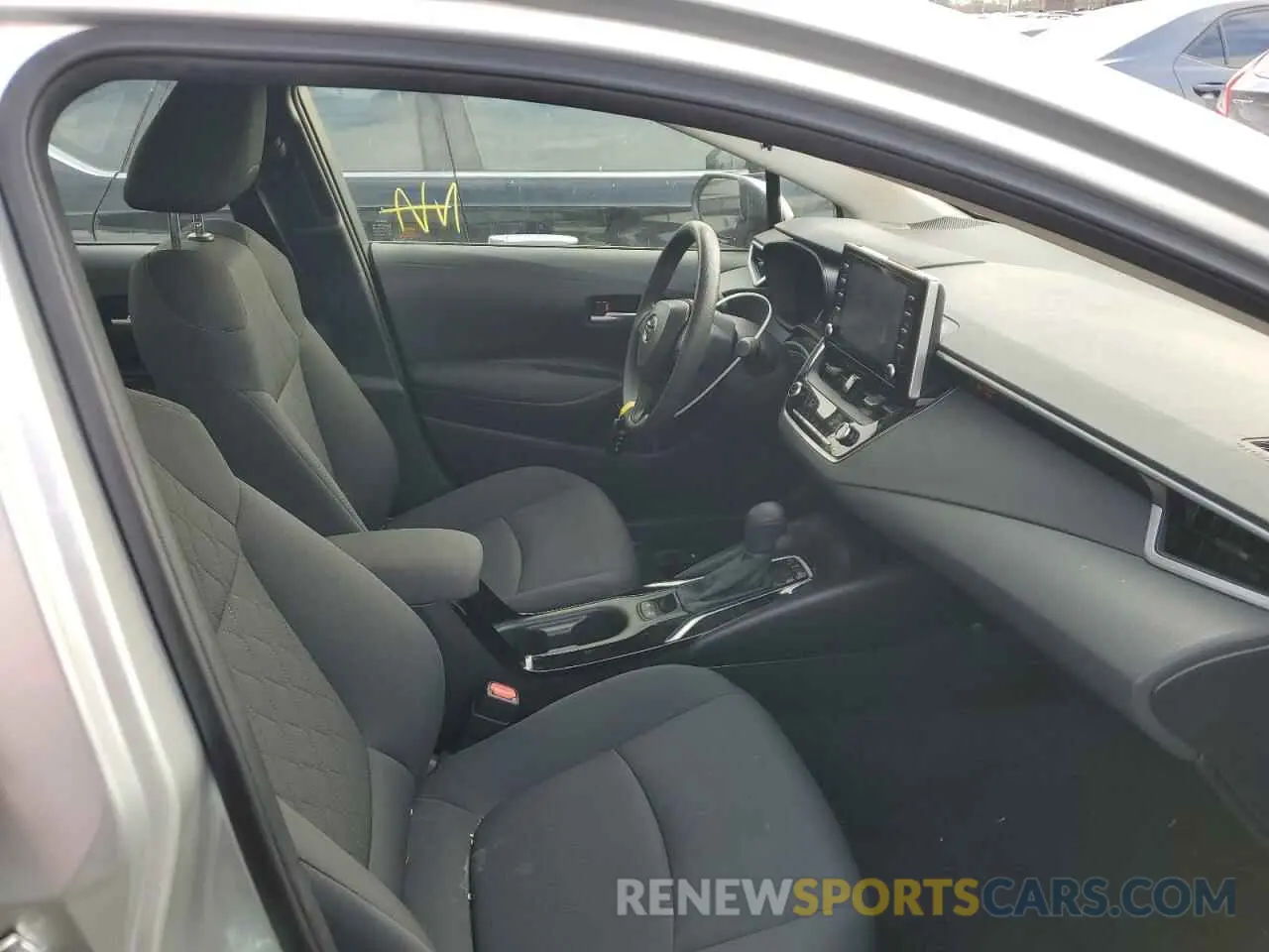 5 fotografías del automóvil dañado JTDEBRBE0LJ003895 TOYOTA COROLLA 2020