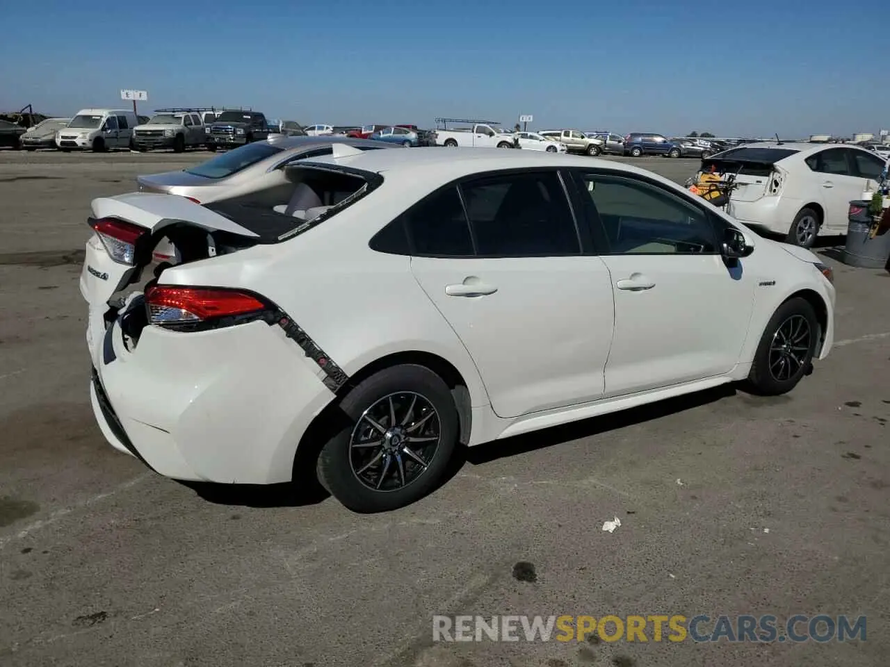 3 fotografías del automóvil dañado JTDEBRBE0LJ006098 TOYOTA COROLLA 2020