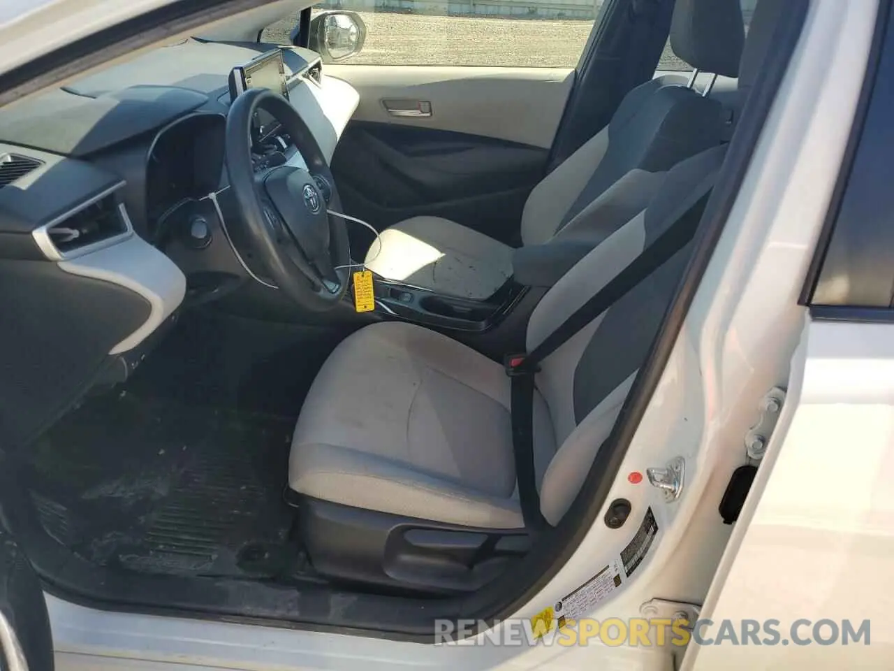 7 fotografías del automóvil dañado JTDEBRBE0LJ006098 TOYOTA COROLLA 2020
