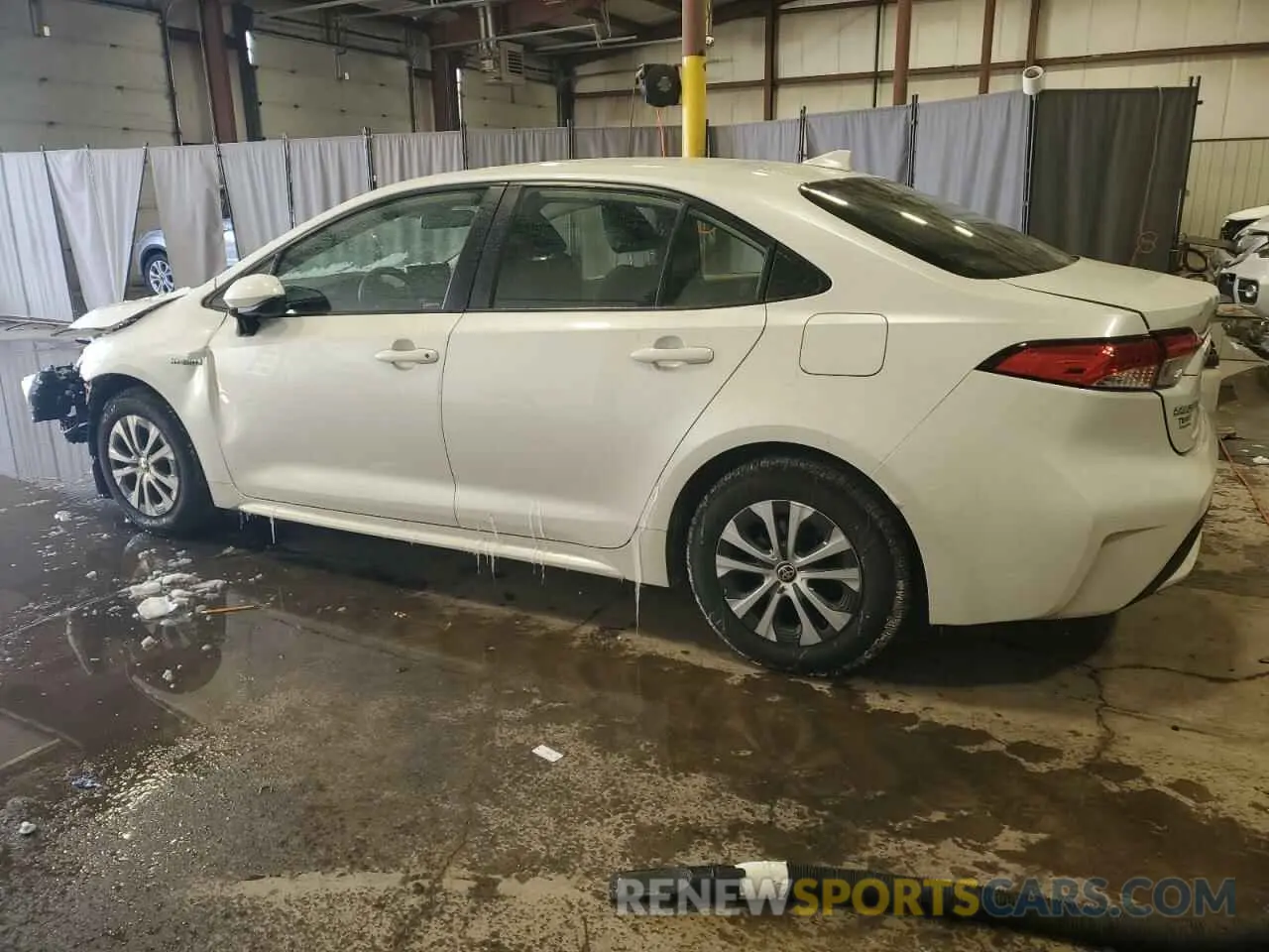 2 fotografías del automóvil dañado JTDEBRBE0LJ011303 TOYOTA COROLLA 2020
