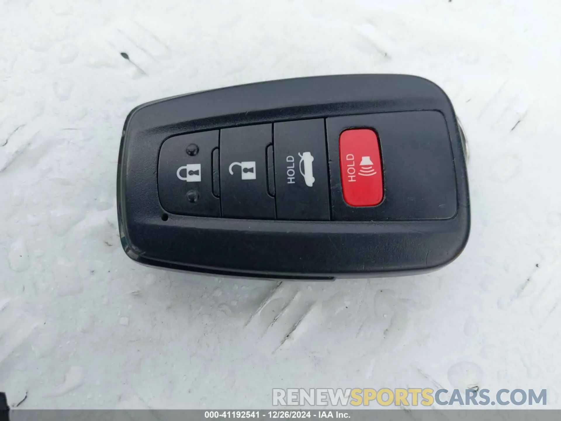 11 fotografías del automóvil dañado JTDEBRBE0LJ012466 TOYOTA COROLLA 2020