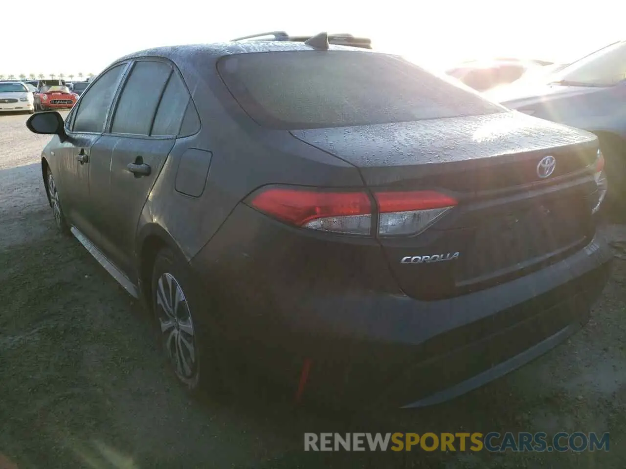3 fotografías del automóvil dañado JTDEBRBE0LJ018820 TOYOTA COROLLA 2020
