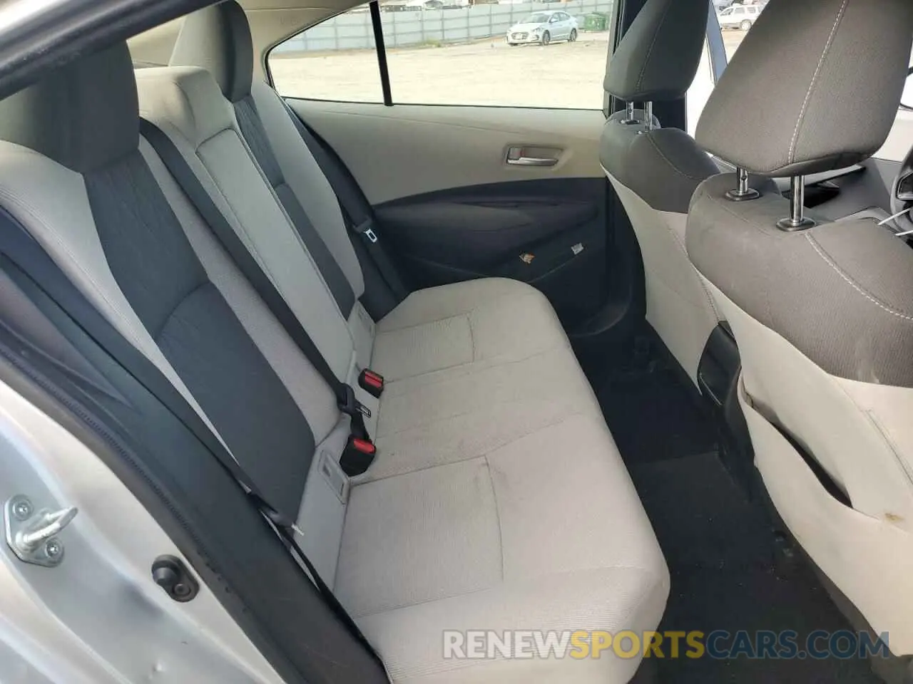 10 fotografías del automóvil dañado JTDEBRBE0LJ027047 TOYOTA COROLLA 2020