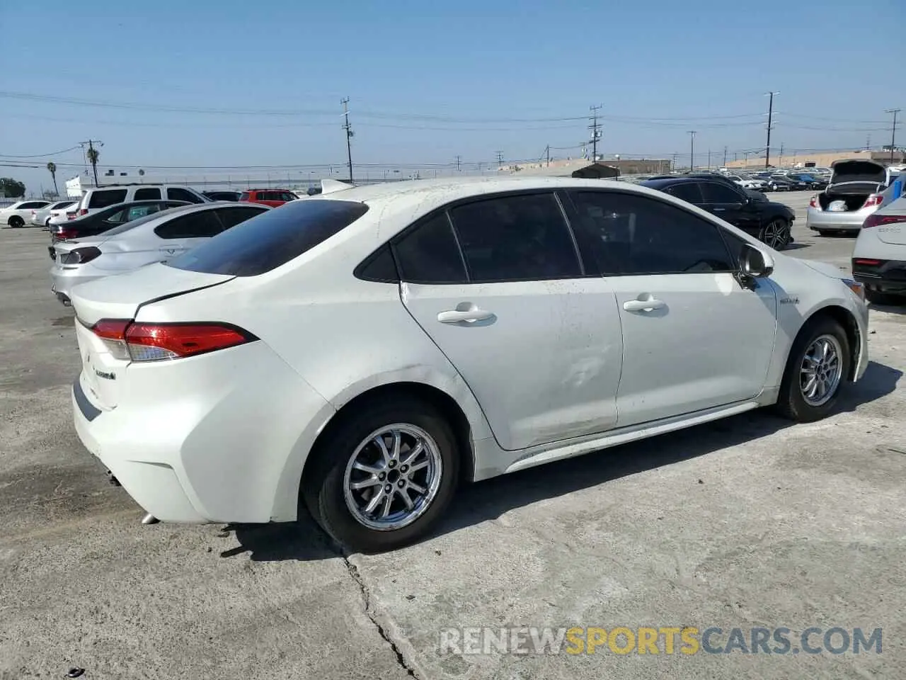 3 fotografías del automóvil dañado JTDEBRBE1LJ018390 TOYOTA COROLLA 2020
