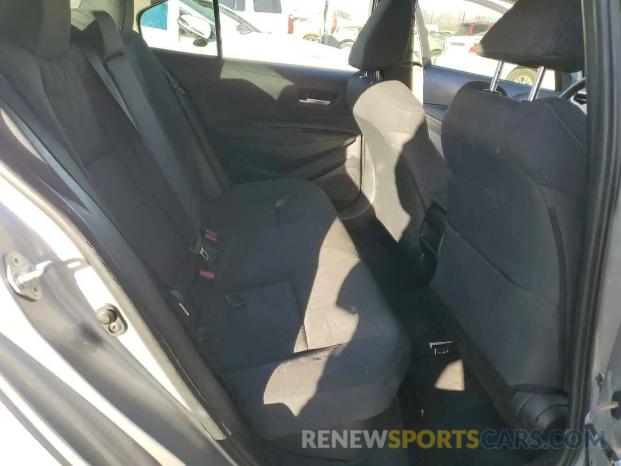 10 fotografías del automóvil dañado JTDEBRBE2LJ010816 TOYOTA COROLLA 2020
