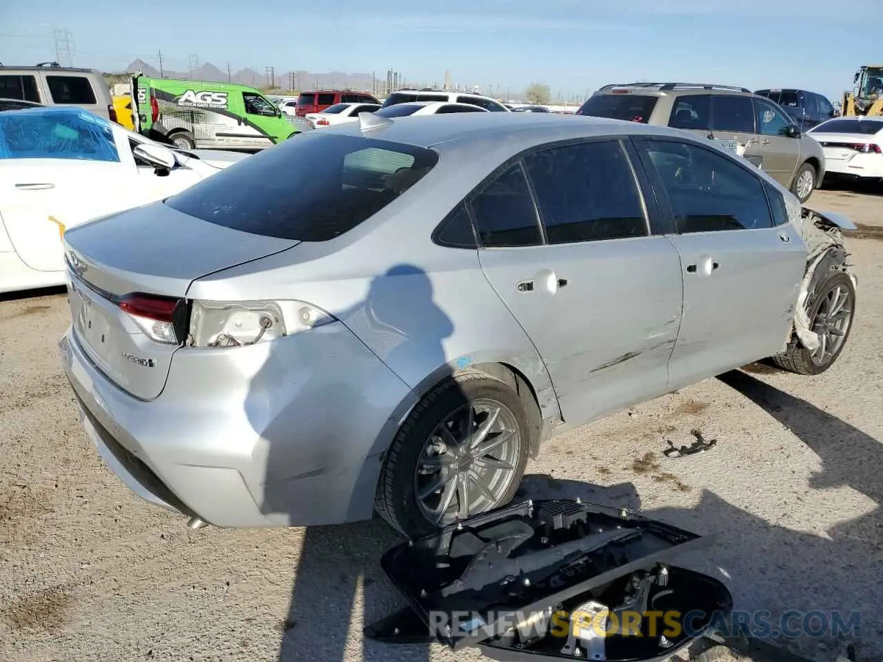 3 fotografías del automóvil dañado JTDEBRBE2LJ010816 TOYOTA COROLLA 2020