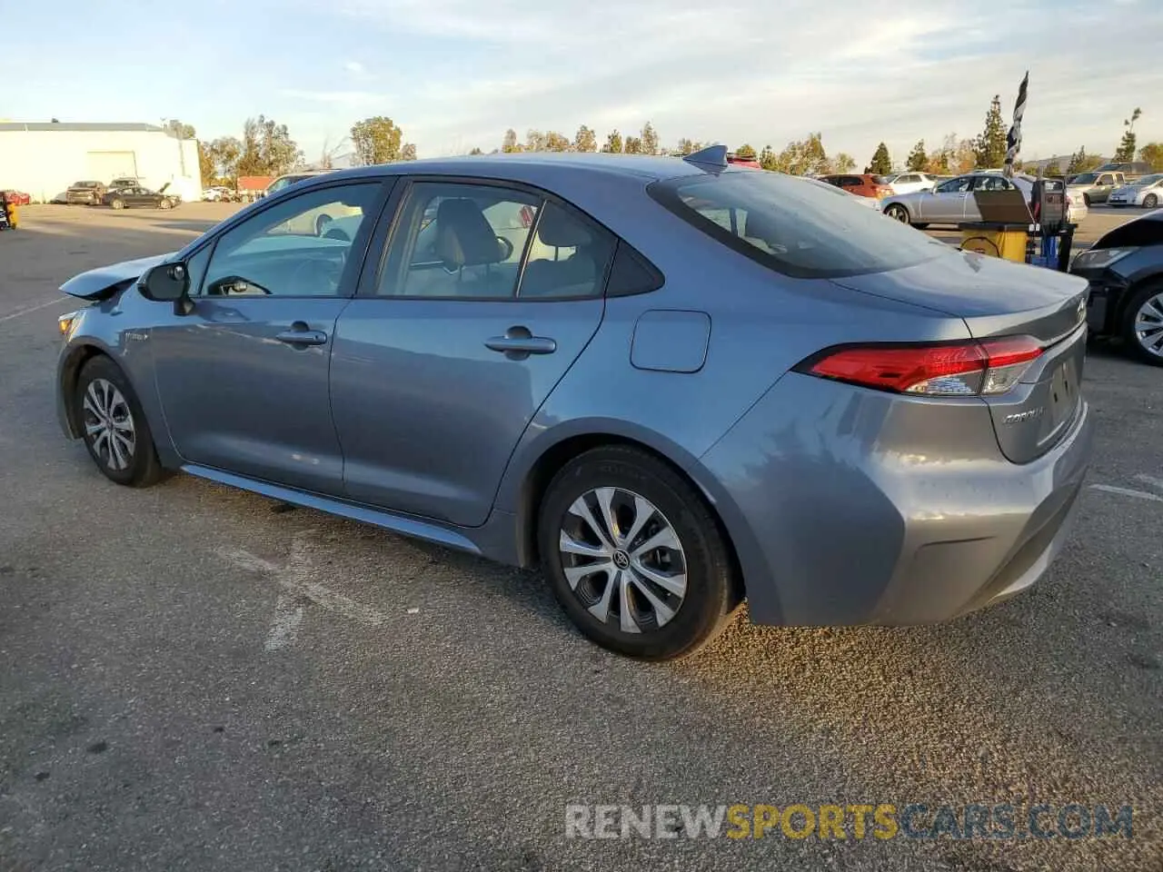 2 fotografías del automóvil dañado JTDEBRBE2LJ017250 TOYOTA COROLLA 2020