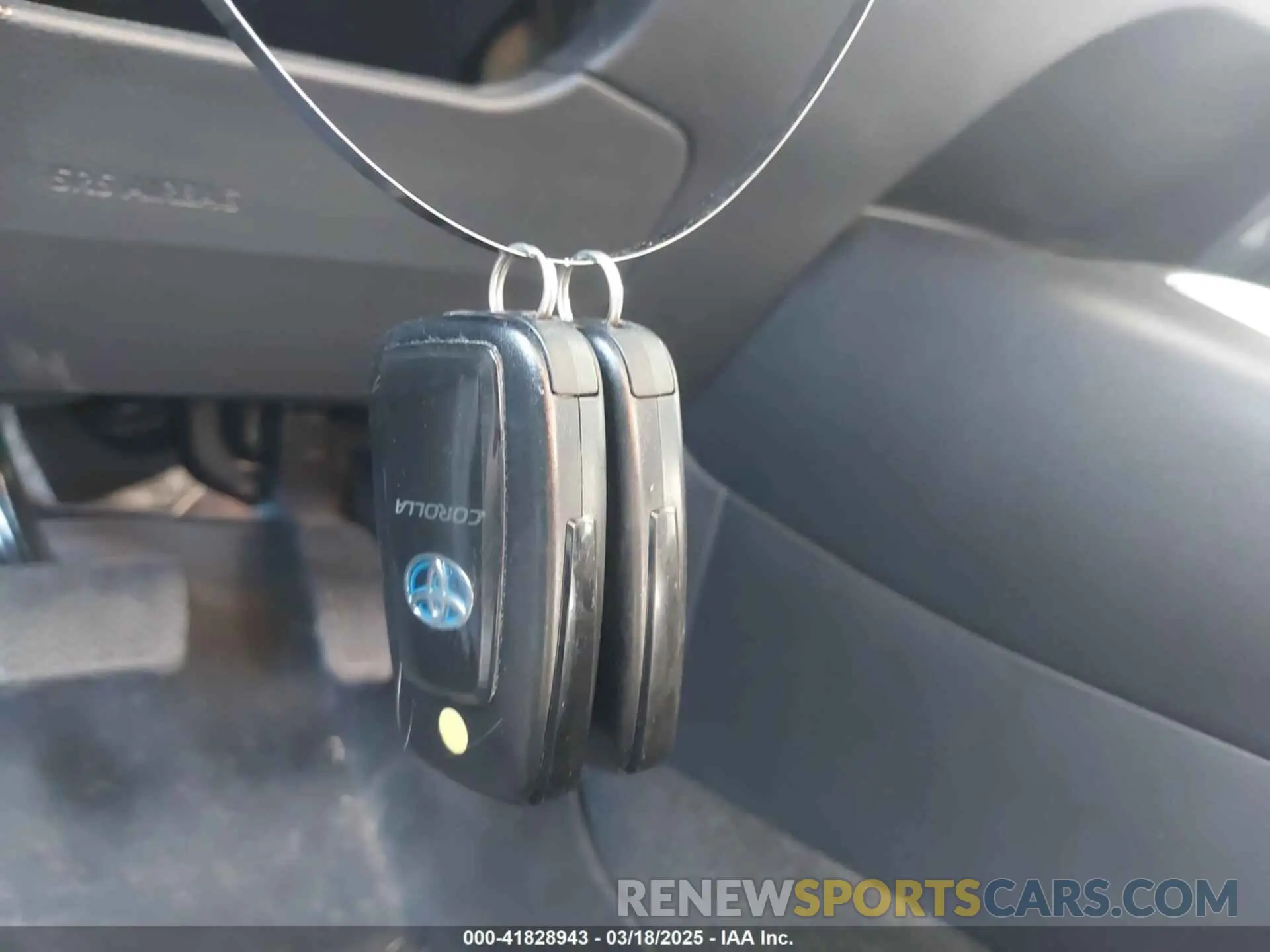 11 fotografías del automóvil dañado JTDEBRBE2LJ028118 TOYOTA COROLLA 2020