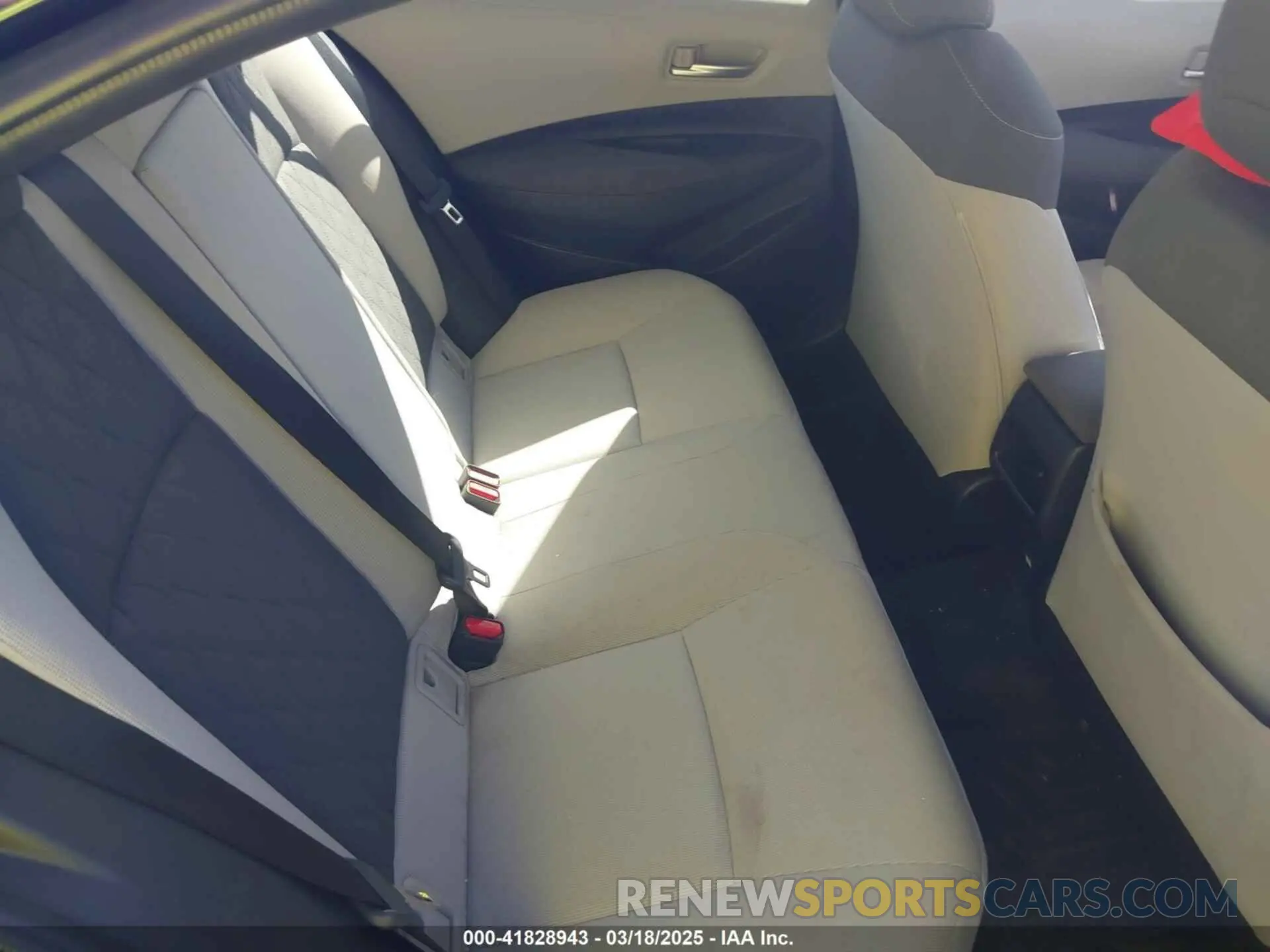 8 fotografías del automóvil dañado JTDEBRBE2LJ028118 TOYOTA COROLLA 2020