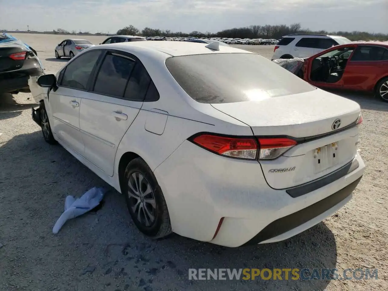 3 fotografías del automóvil dañado JTDEBRBE3LJ002238 TOYOTA COROLLA 2020