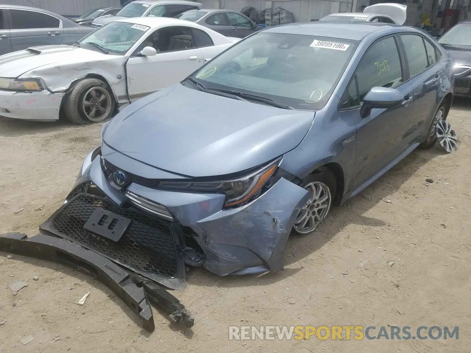 2 fotografías del automóvil dañado JTDEBRBE3LJ020691 TOYOTA COROLLA 2020