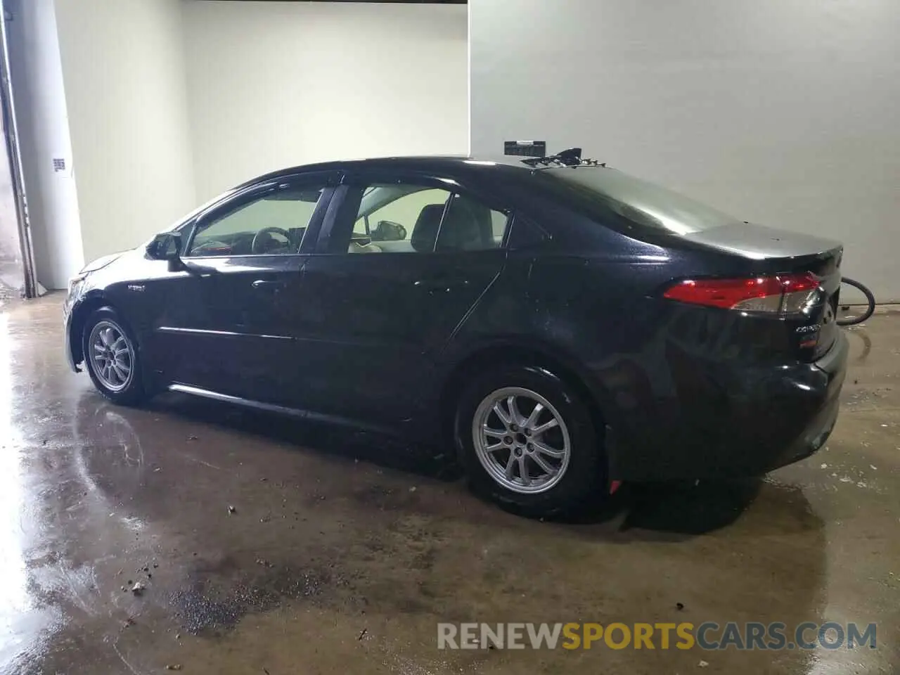 2 fotografías del automóvil dañado JTDEBRBE4LJ010655 TOYOTA COROLLA 2020