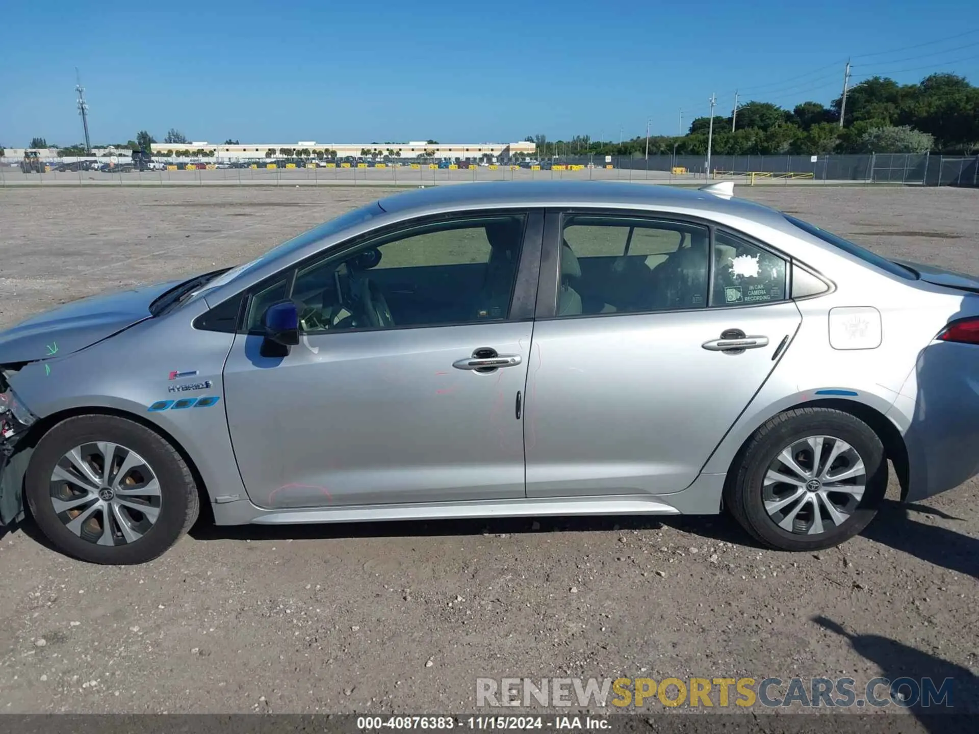15 fotografías del automóvil dañado JTDEBRBE4LJ010767 TOYOTA COROLLA 2020