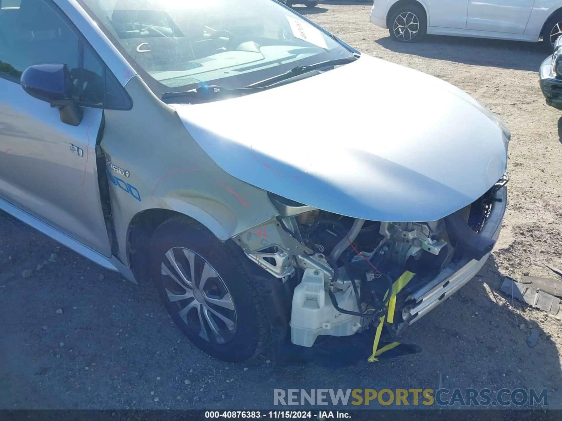18 fotografías del automóvil dañado JTDEBRBE4LJ010767 TOYOTA COROLLA 2020
