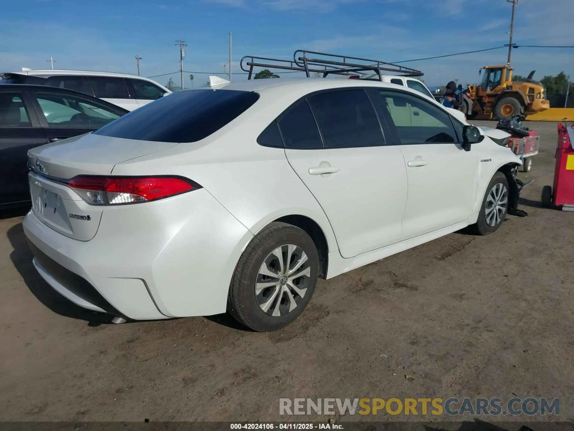 4 fotografías del automóvil dañado JTDEBRBE4LJ019579 TOYOTA COROLLA 2020