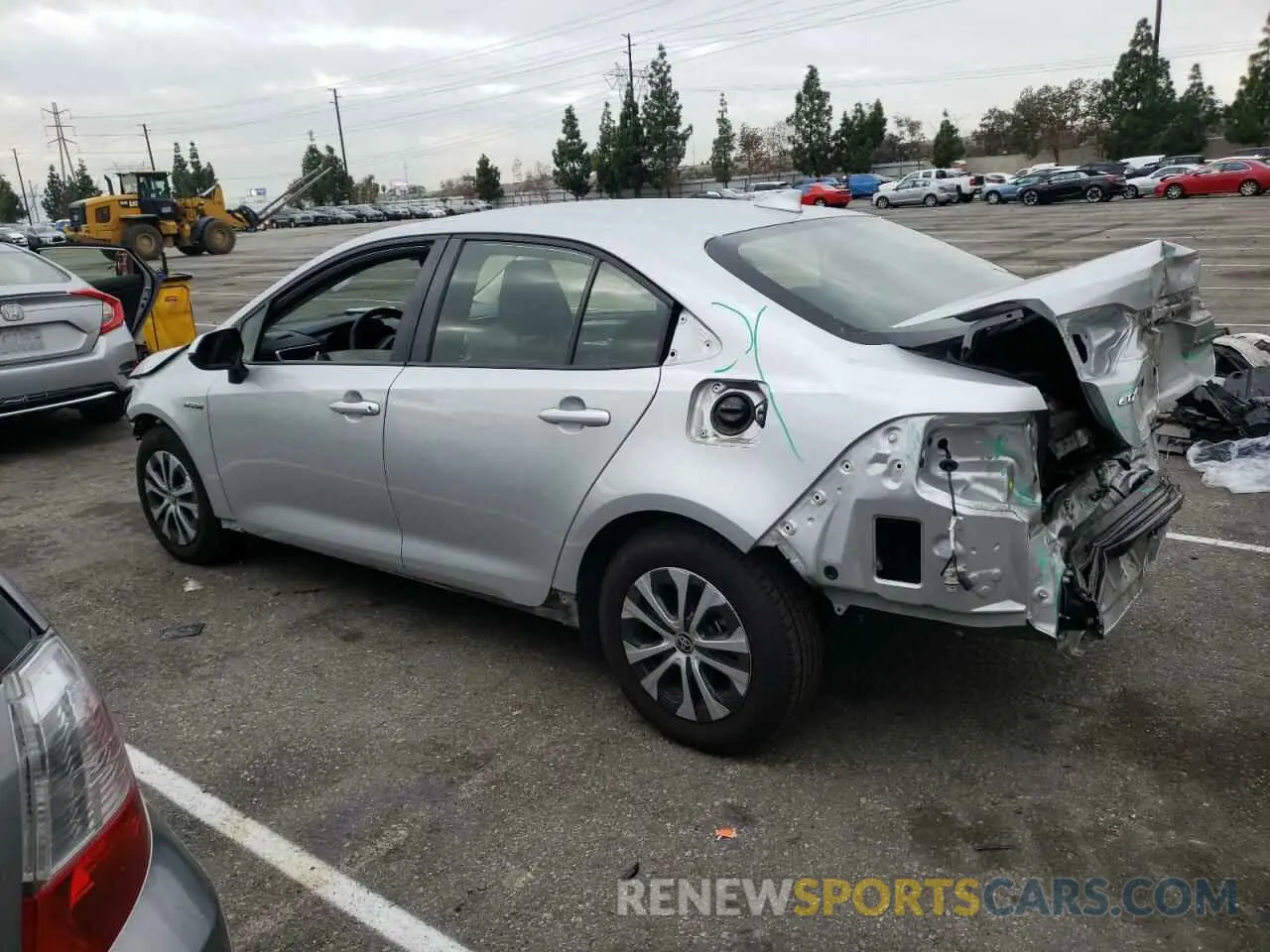 2 fotografías del automóvil dañado JTDEBRBE4LJ022739 TOYOTA COROLLA 2020