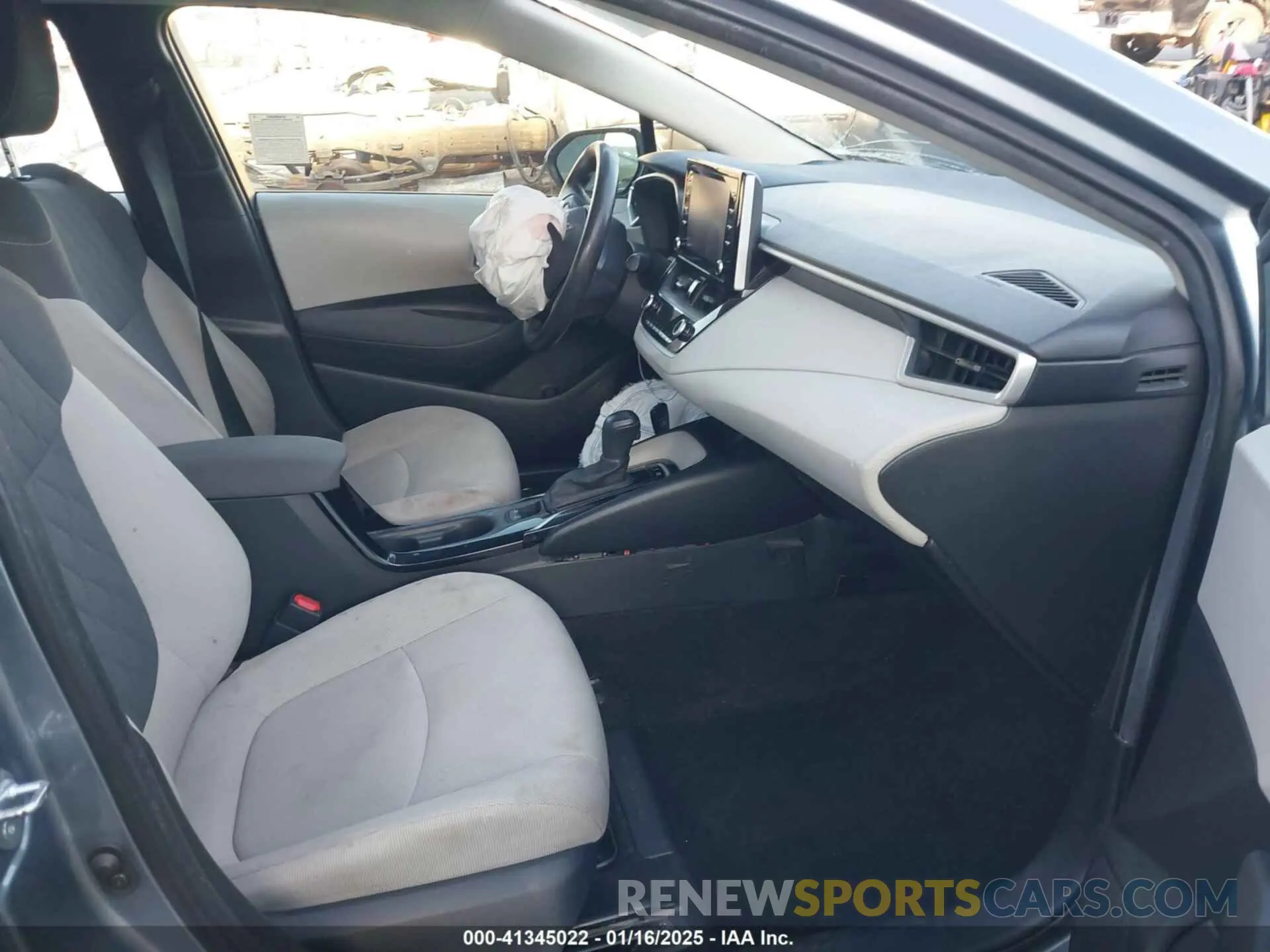 5 fotografías del automóvil dañado JTDEBRBE5LJ002158 TOYOTA COROLLA 2020