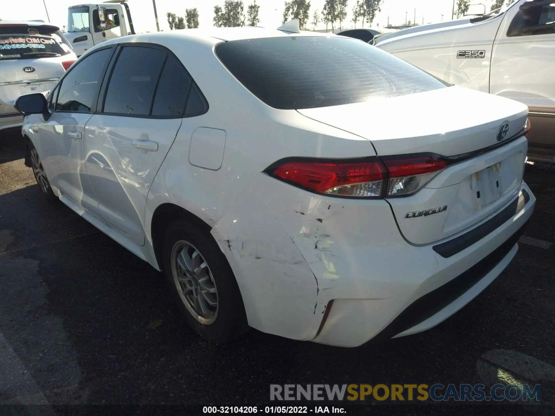 3 fotografías del automóvil dañado JTDEBRBE5LJ017047 TOYOTA COROLLA 2020