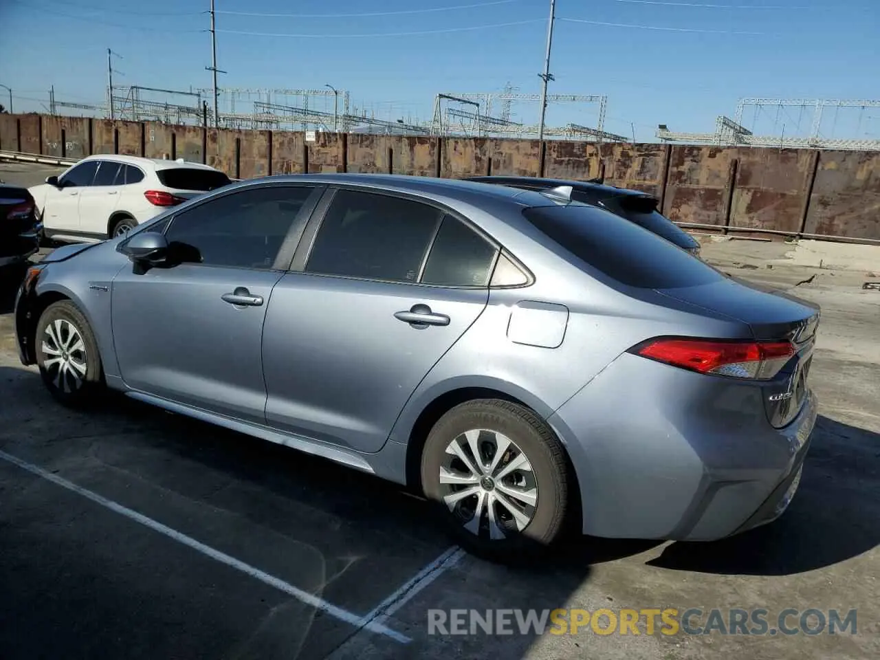 2 fotografías del automóvil dañado JTDEBRBE5LJ019123 TOYOTA COROLLA 2020