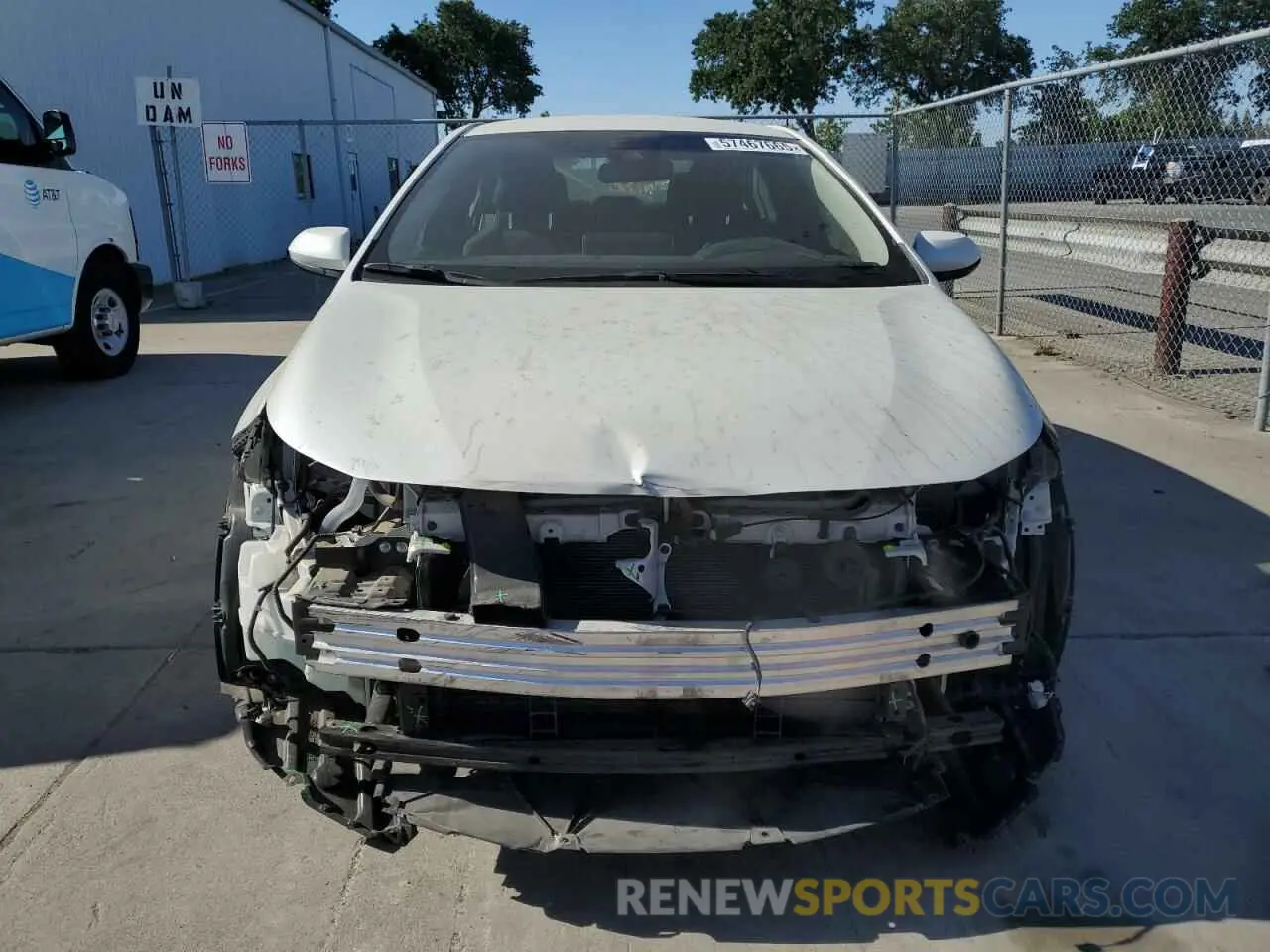 5 fotografías del automóvil dañado JTDEBRBE5LJ027593 TOYOTA COROLLA 2020