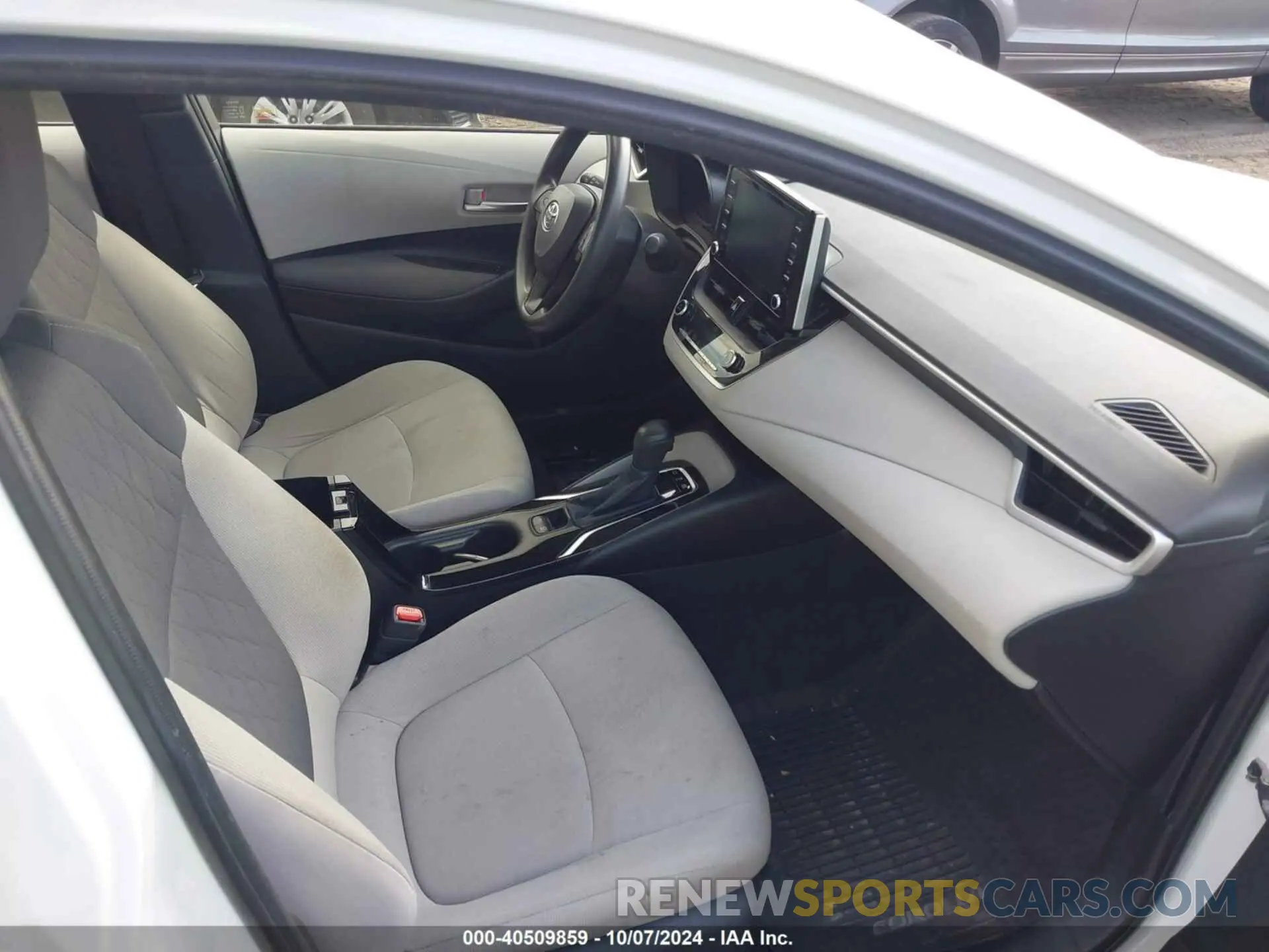 5 fotografías del automóvil dañado JTDEBRBE6LJ008860 TOYOTA COROLLA 2020