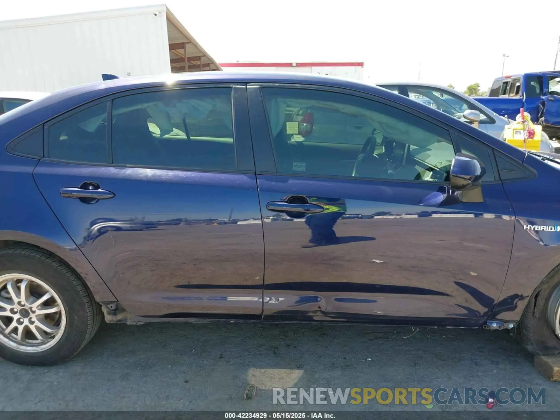 13 fotografías del automóvil dañado JTDEBRBE6LJ011130 TOYOTA COROLLA 2020