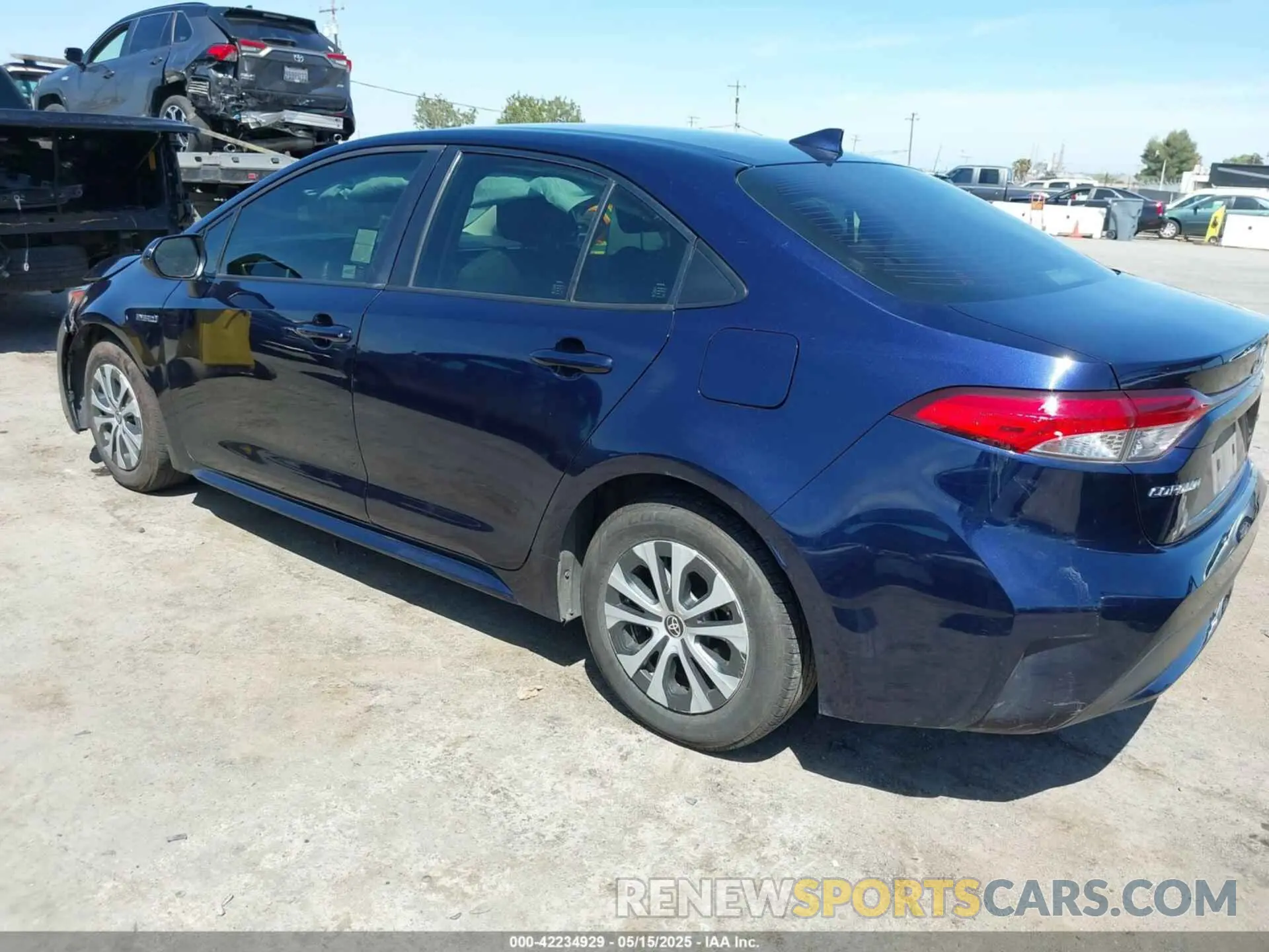 3 fotografías del automóvil dañado JTDEBRBE6LJ011130 TOYOTA COROLLA 2020