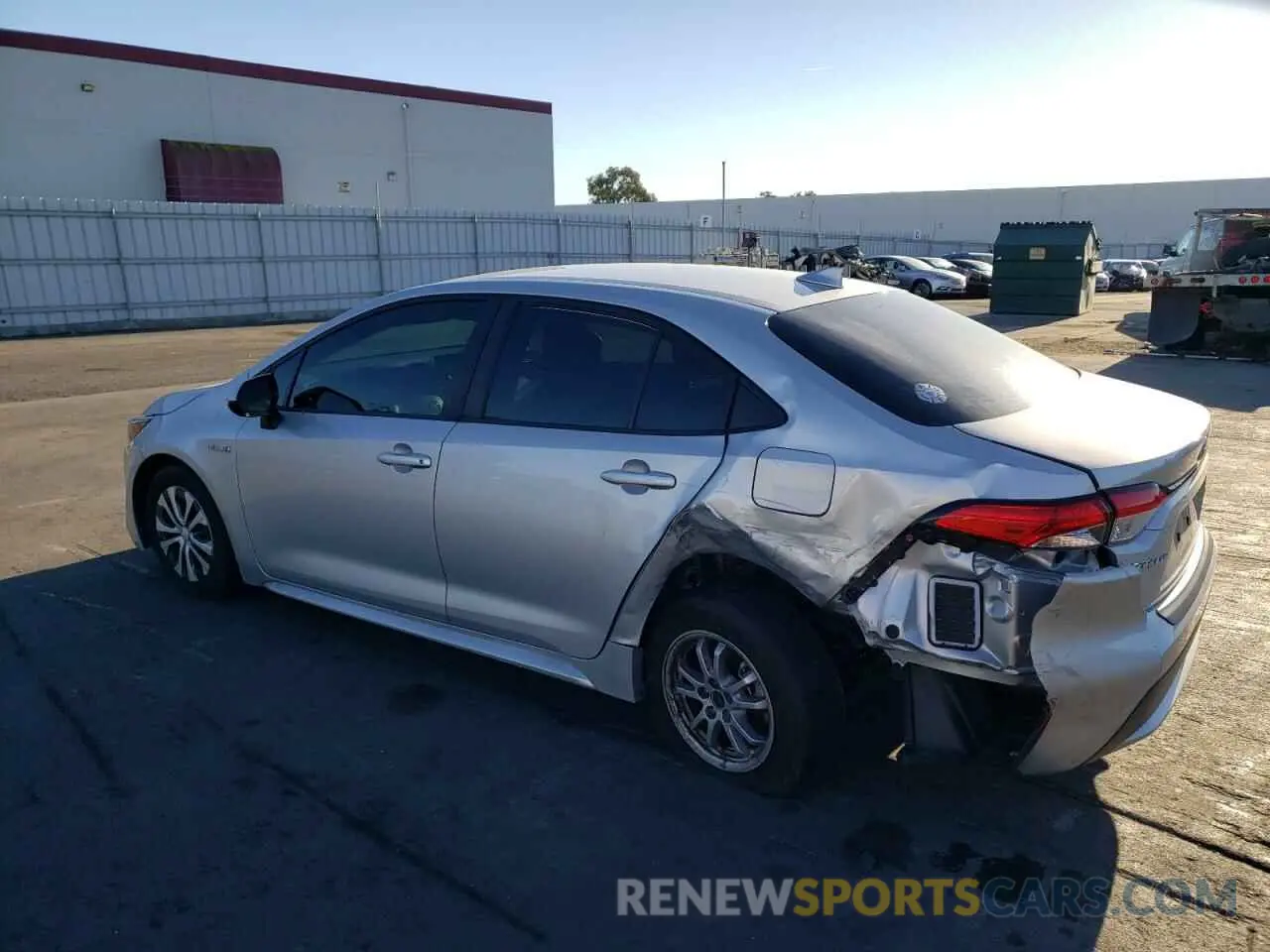 2 fotografías del automóvil dañado JTDEBRBE6LJ015159 TOYOTA COROLLA 2020
