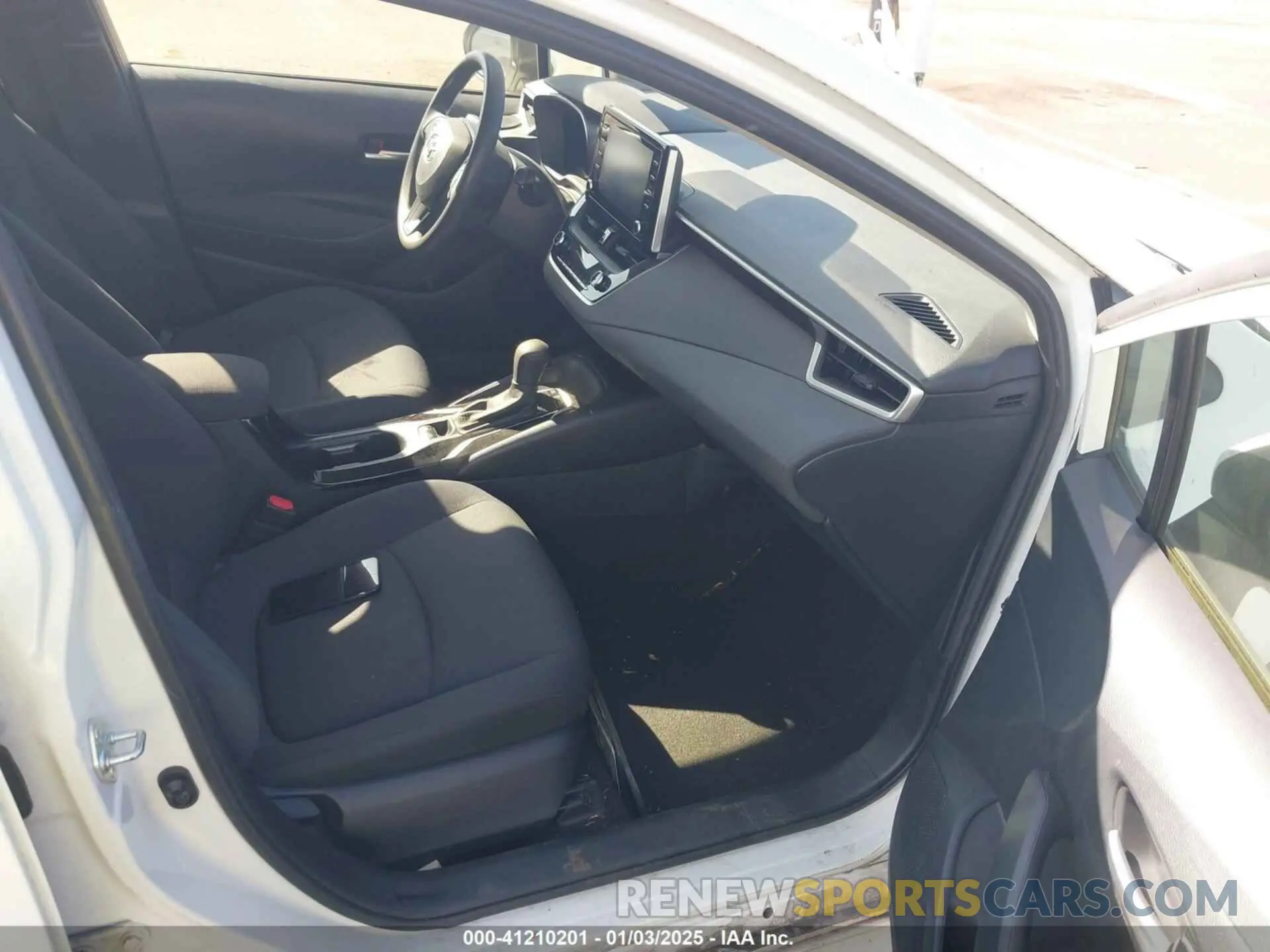 5 fotografías del automóvil dañado JTDEBRBE7LJ009256 TOYOTA COROLLA 2020