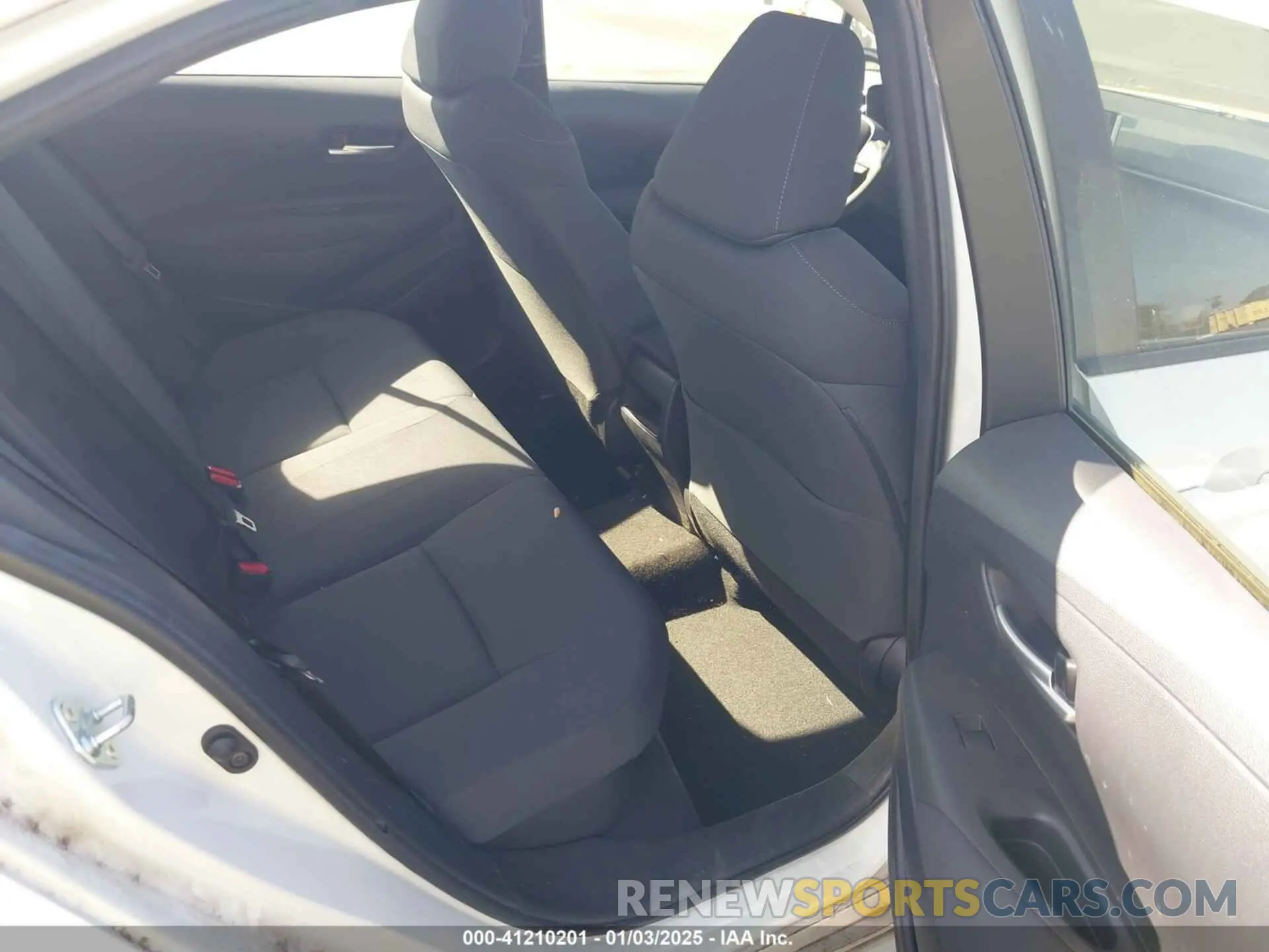 8 fotografías del automóvil dañado JTDEBRBE7LJ009256 TOYOTA COROLLA 2020