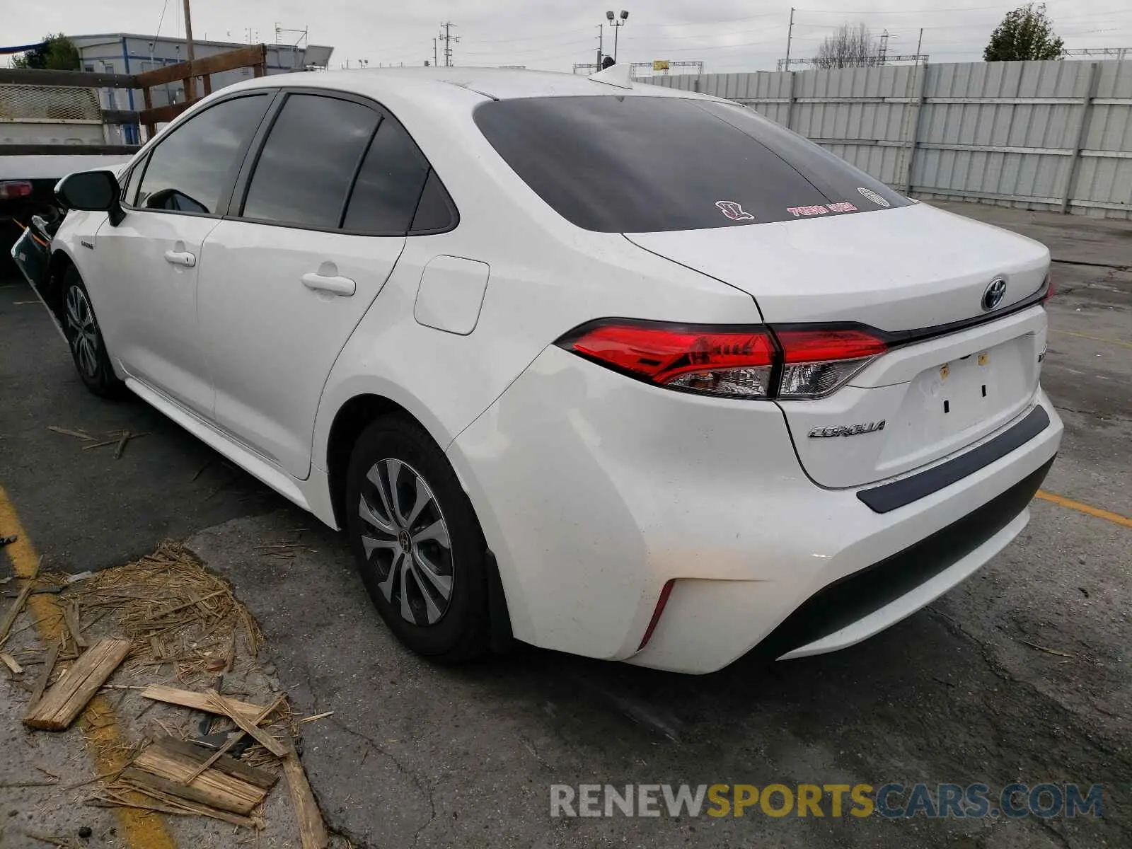 3 fotografías del automóvil dañado JTDEBRBE7LJ009385 TOYOTA COROLLA 2020