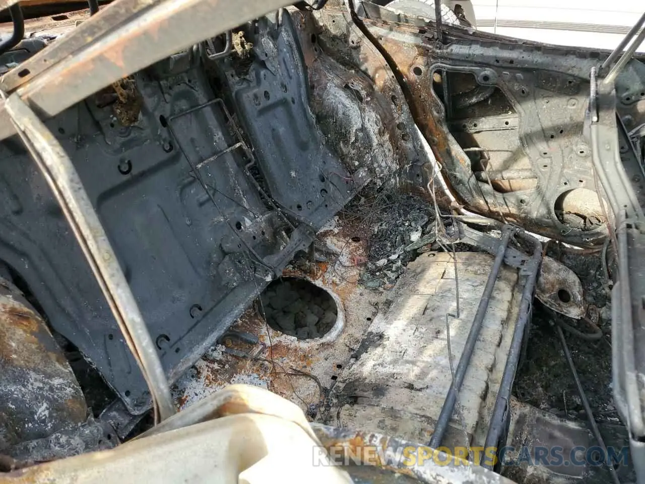 10 fotografías del automóvil dañado JTDEBRBE7LJ019592 TOYOTA COROLLA 2020
