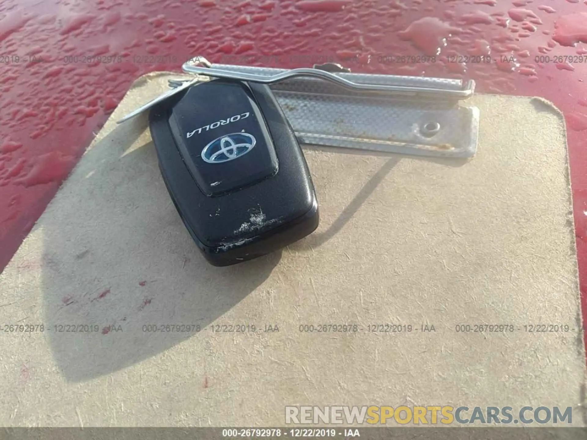 11 fotografías del automóvil dañado JTDEBRBE8LJ002168 TOYOTA COROLLA 2020