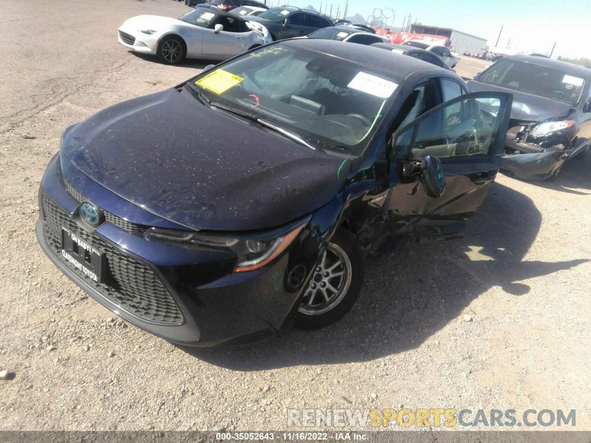 2 fotografías del automóvil dañado JTDEBRBE8LJ005331 TOYOTA COROLLA 2020