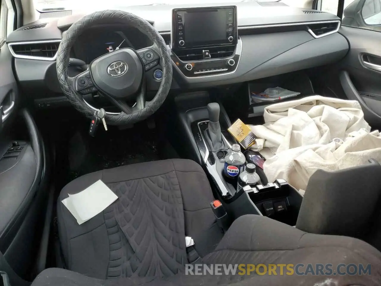 8 fotografías del automóvil dañado JTDEBRBE8LJ005698 TOYOTA COROLLA 2020