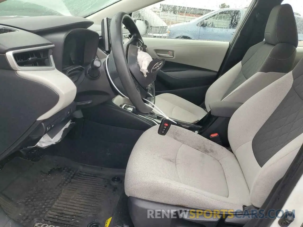 7 fotografías del automóvil dañado JTDEBRBE8LJ019231 TOYOTA COROLLA 2020
