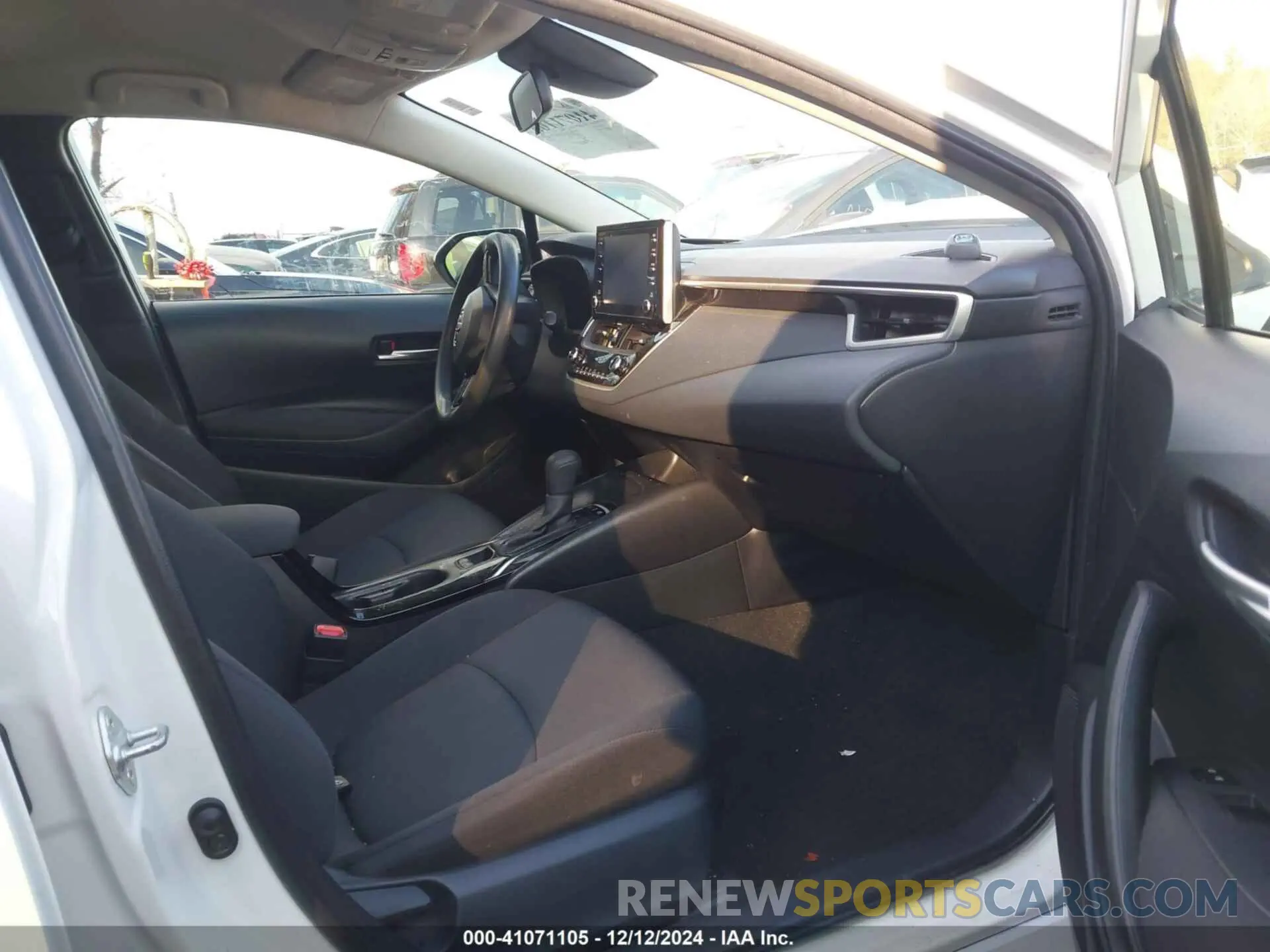 5 fotografías del automóvil dañado JTDEBRBE8LJ019620 TOYOTA COROLLA 2020