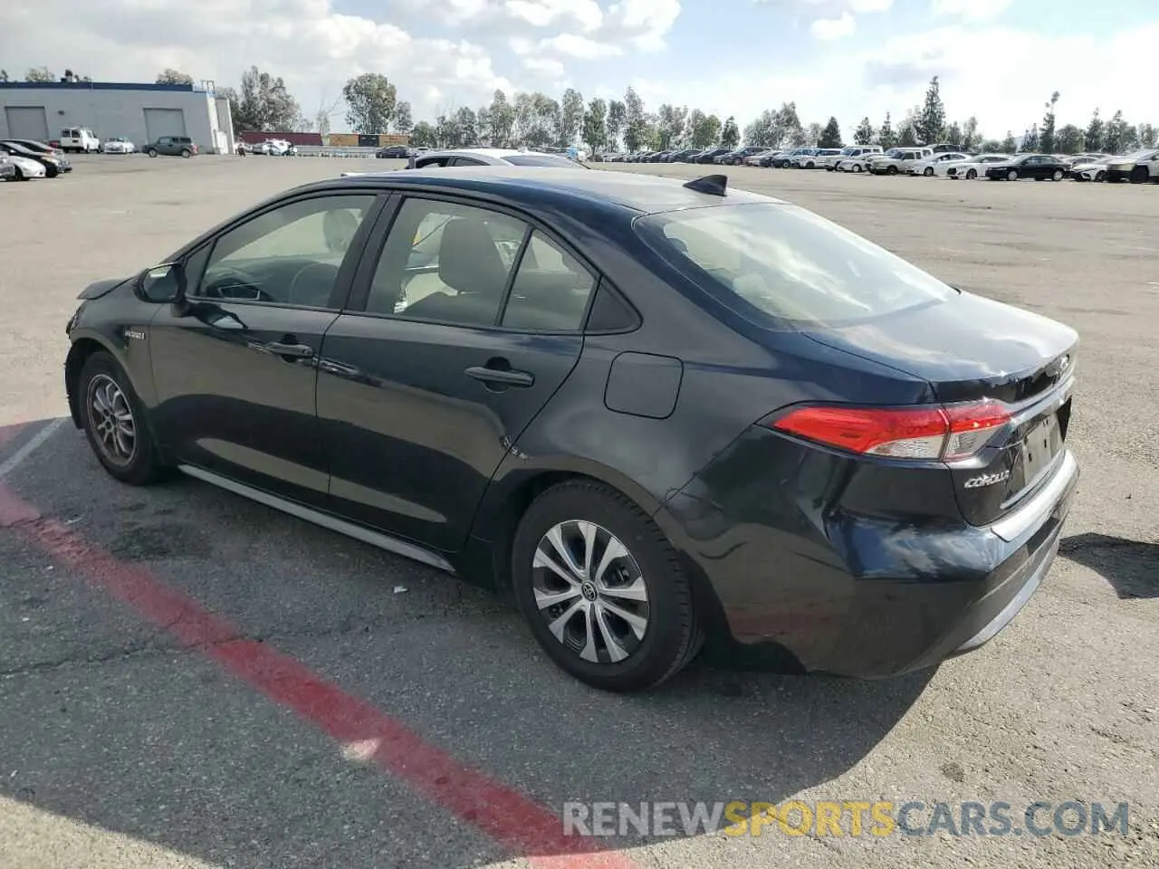 2 fotografías del automóvil dañado JTDEBRBE8LJ026809 TOYOTA COROLLA 2020