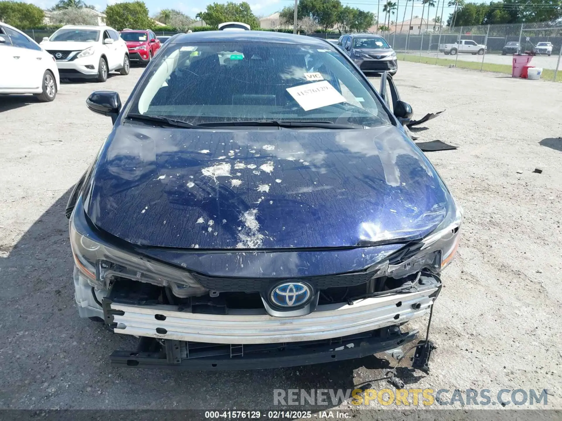 13 fotografías del automóvil dañado JTDEBRBE8LJ031556 TOYOTA COROLLA 2020