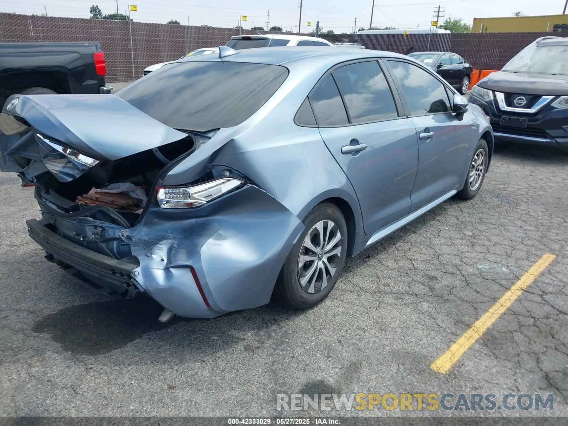 4 fotografías del automóvil dañado JTDEBRBE9LJ000512 TOYOTA COROLLA 2020