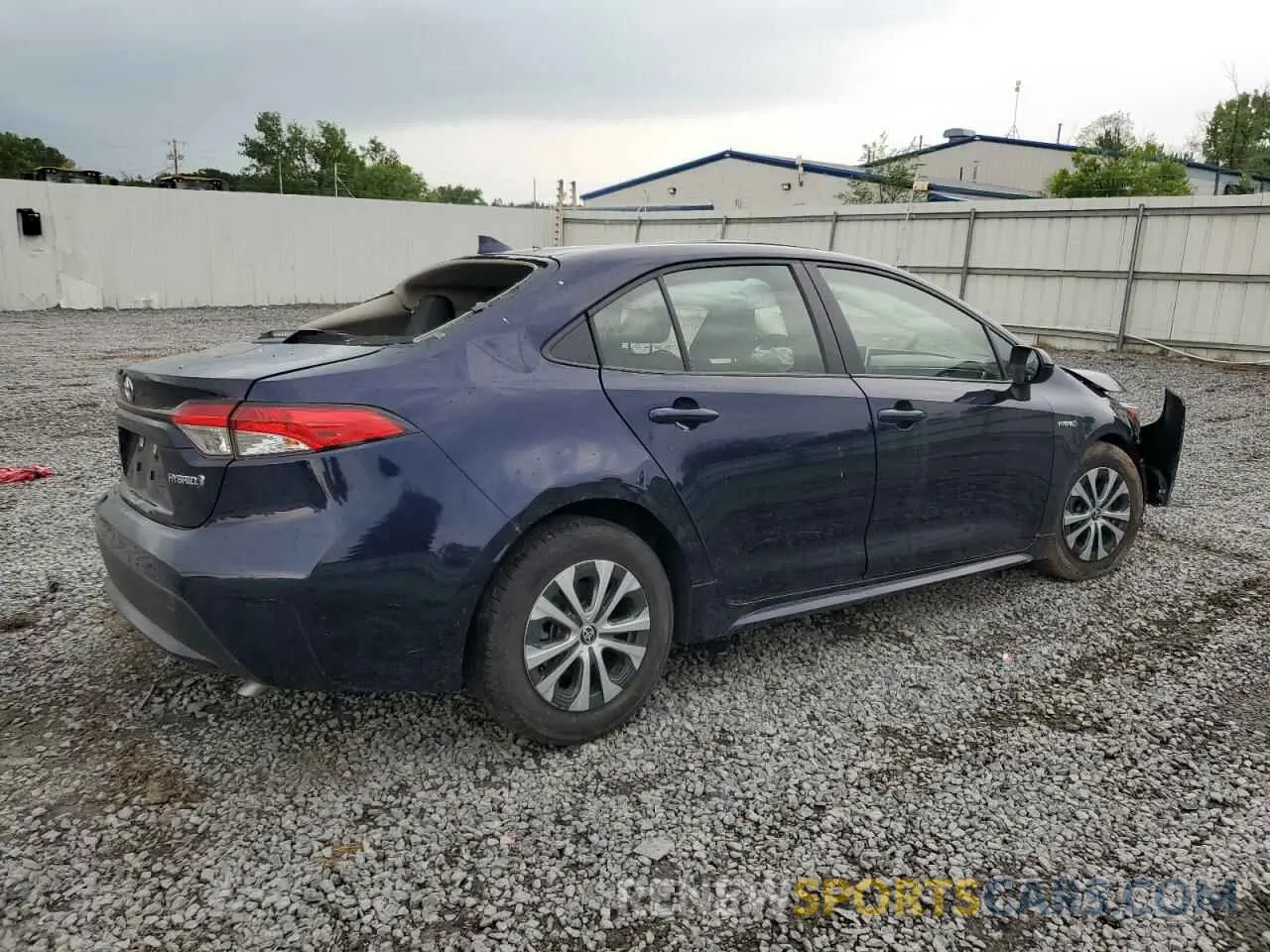 3 fotografías del automóvil dañado JTDEBRBE9LJ003619 TOYOTA COROLLA 2020